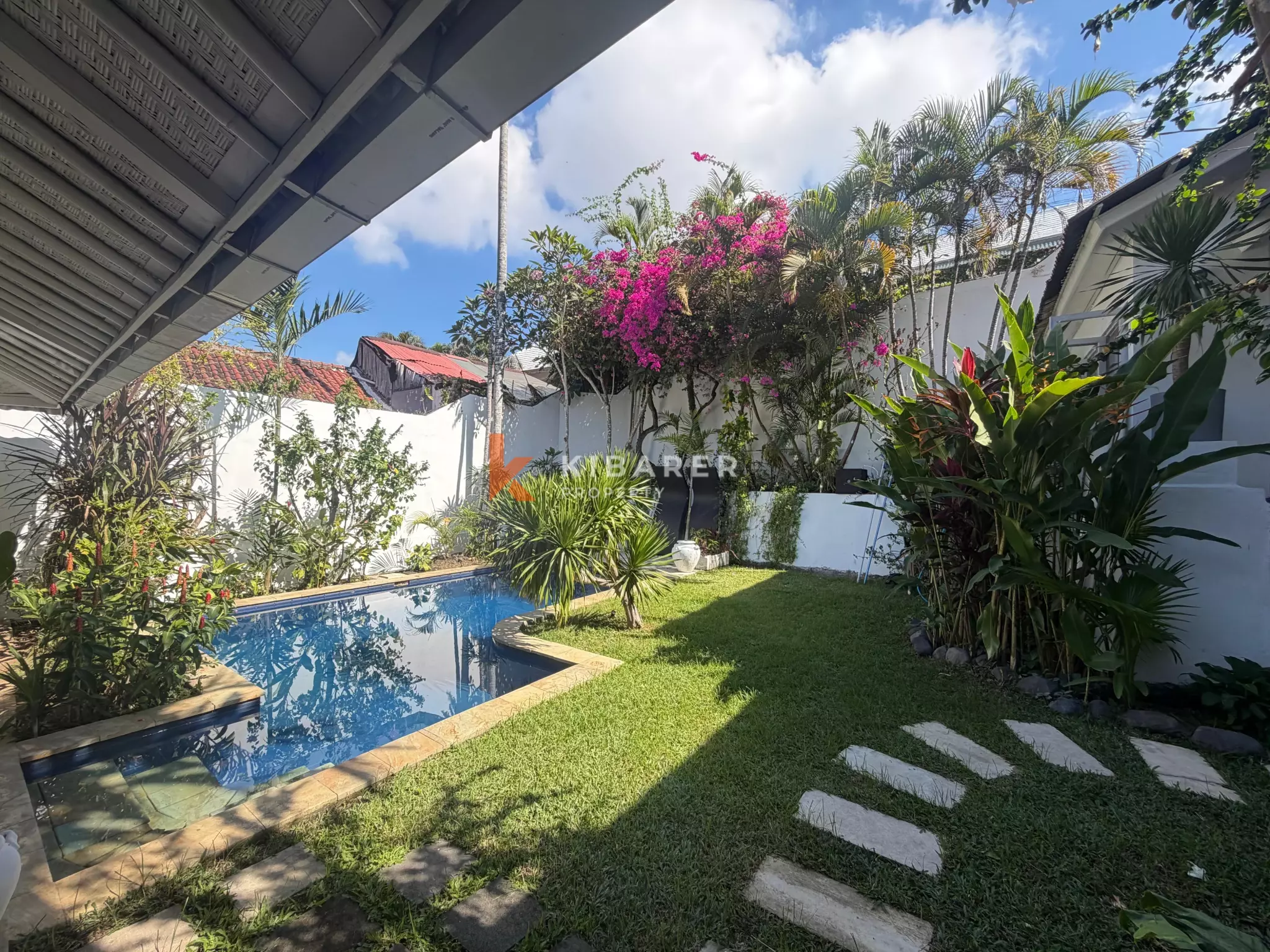 Charming Family Villa Three-Bedrooms in a Quiet and Secure Umalas Lane