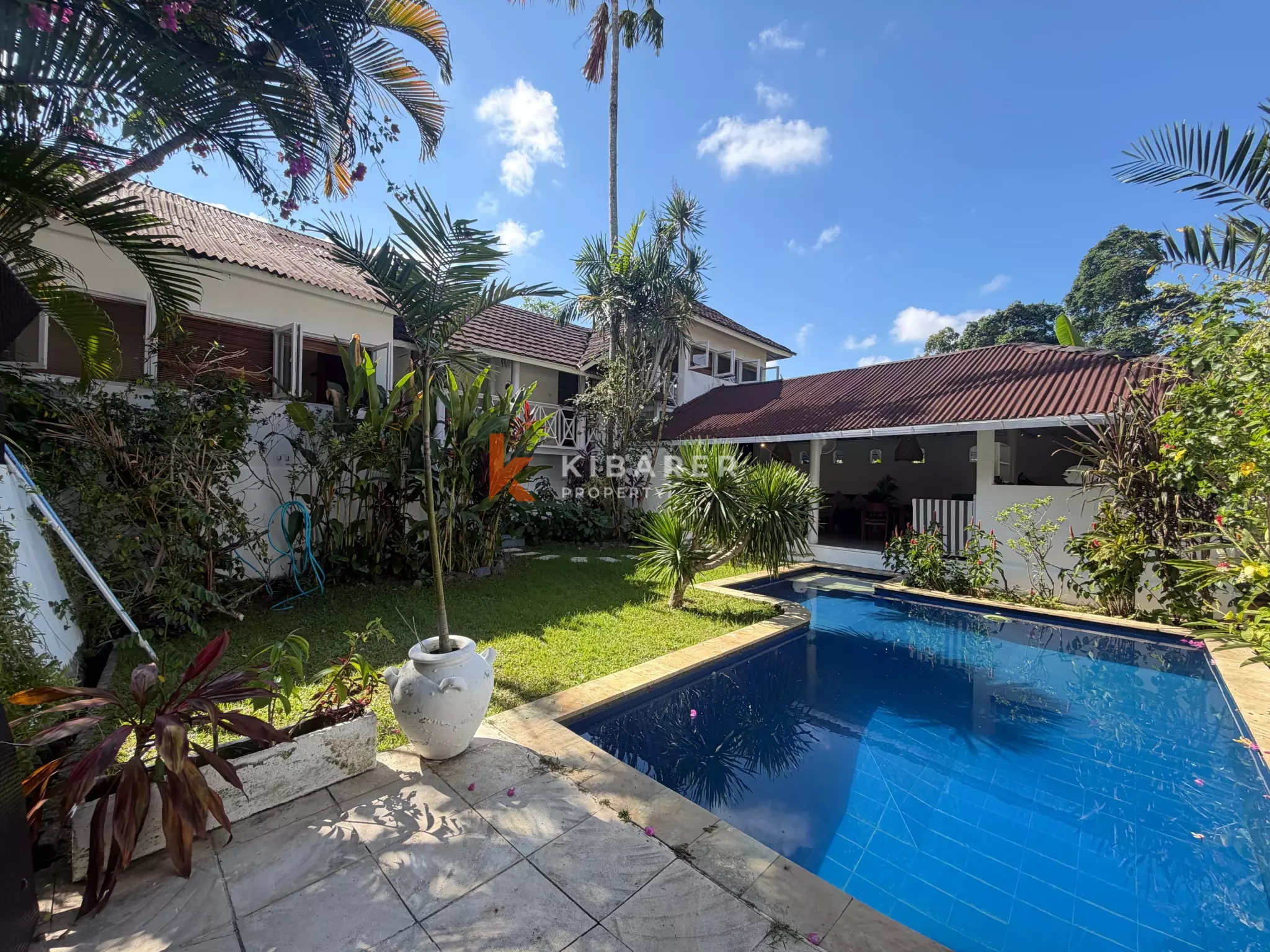 Charming Family Villa Three-Bedrooms in a Quiet and Secure Umalas Lane