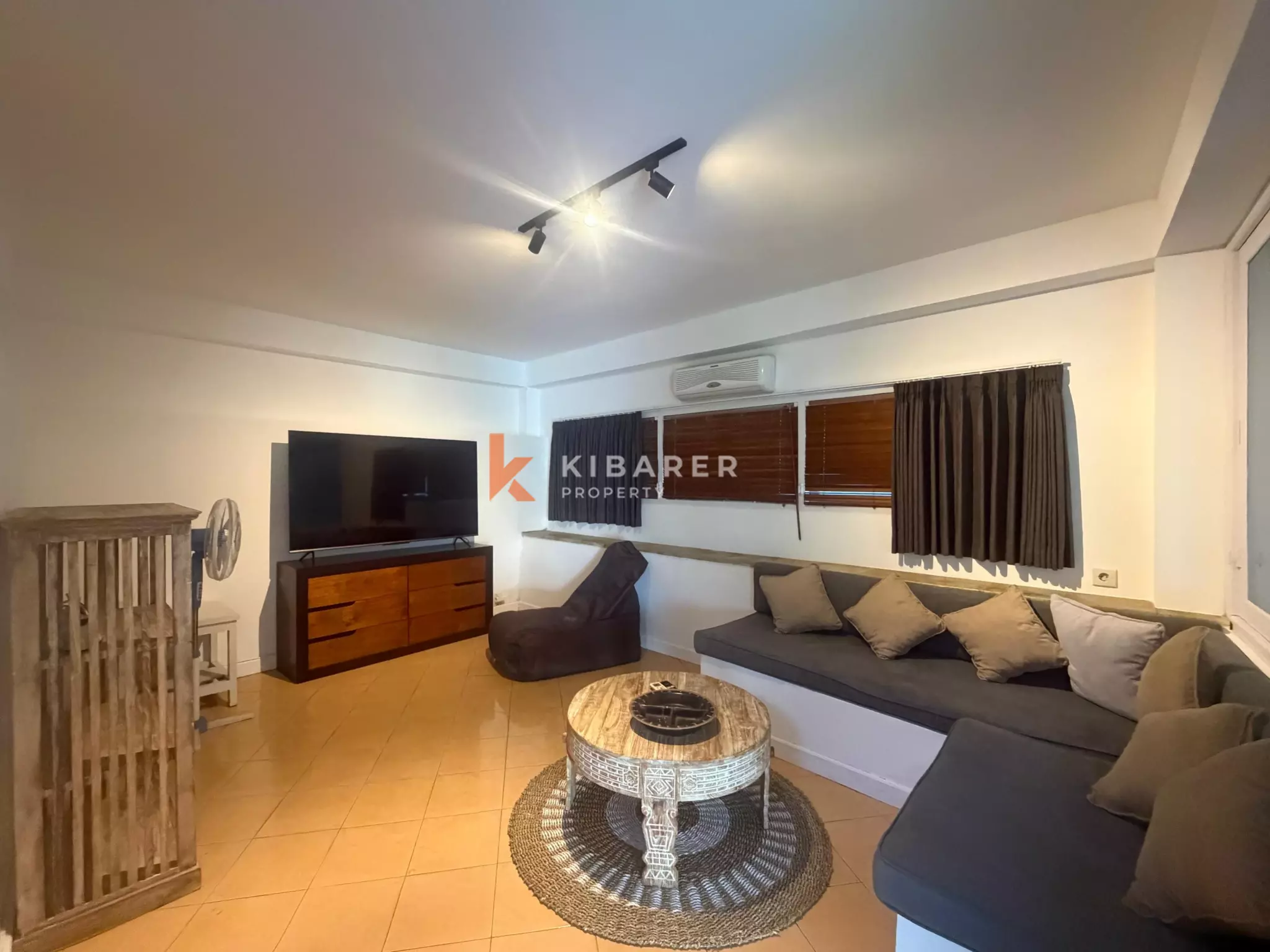 Charming Family Villa Three-Bedrooms in a Quiet and Secure Umalas Lane