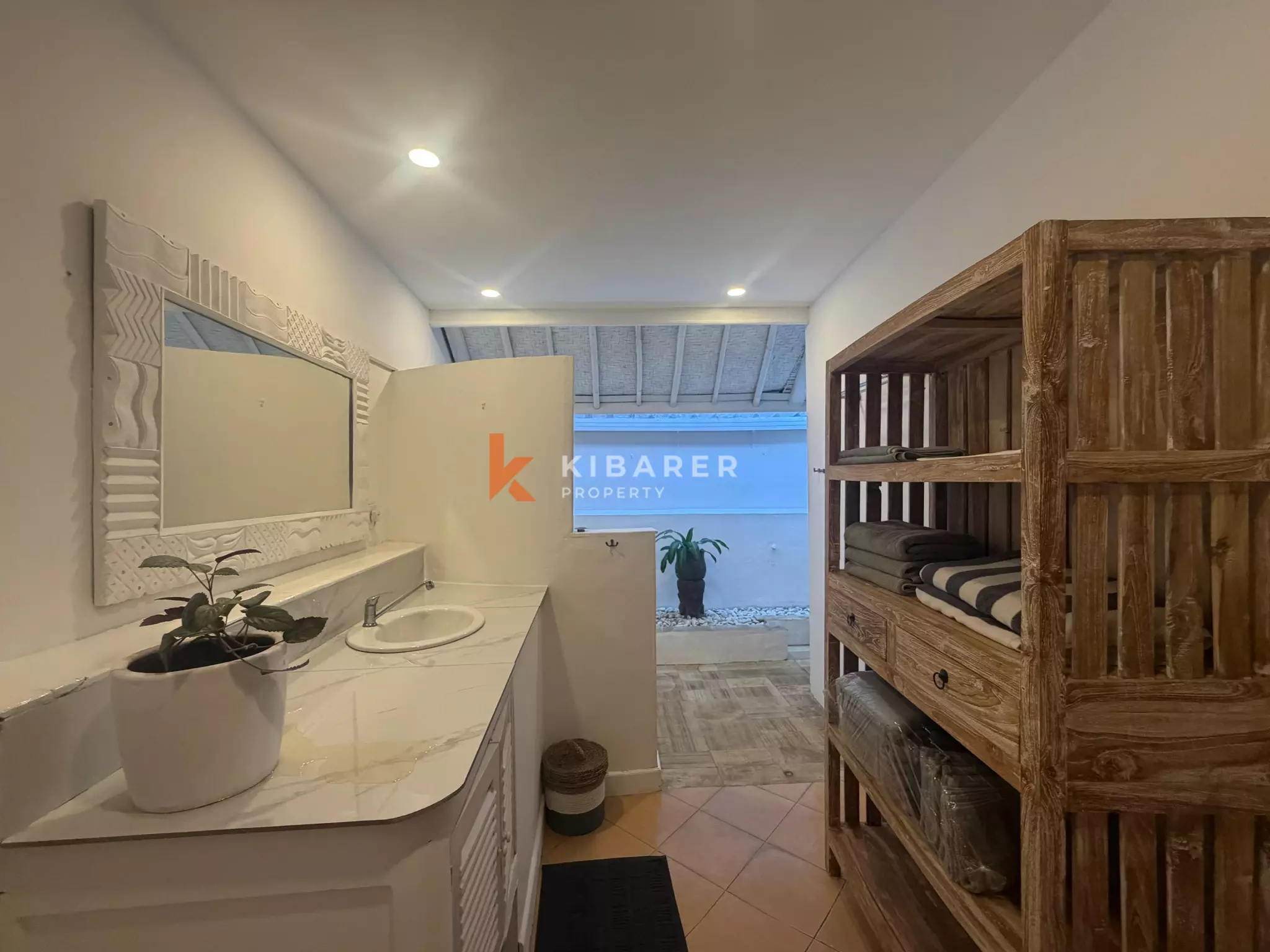 Charming Family Villa Three-Bedrooms in a Quiet and Secure Umalas Lane