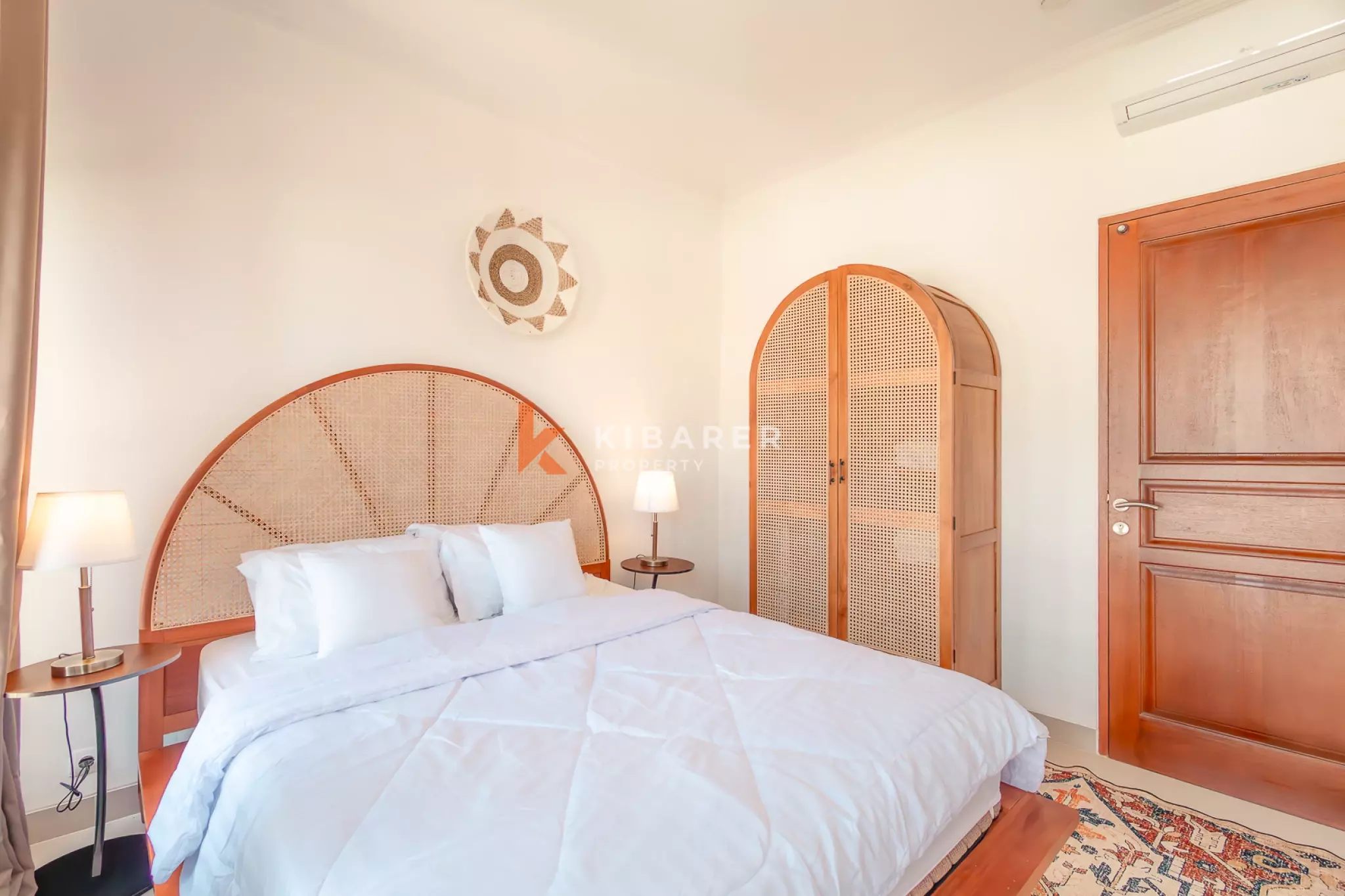 Elegant Fresh Four Bedroom Villa with Tropical Charm in Ungasan