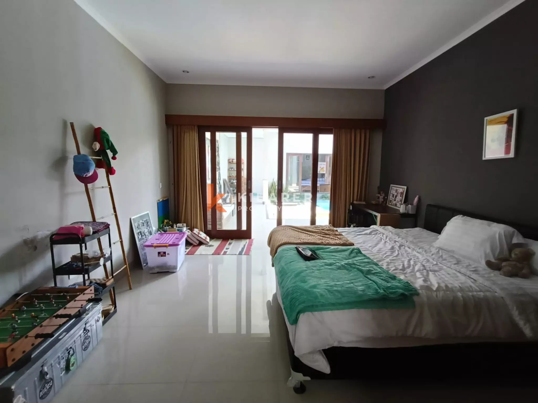 Charming Three-Bedroom Closed Living Room Villa in Kerobokan (Available from July 2026)