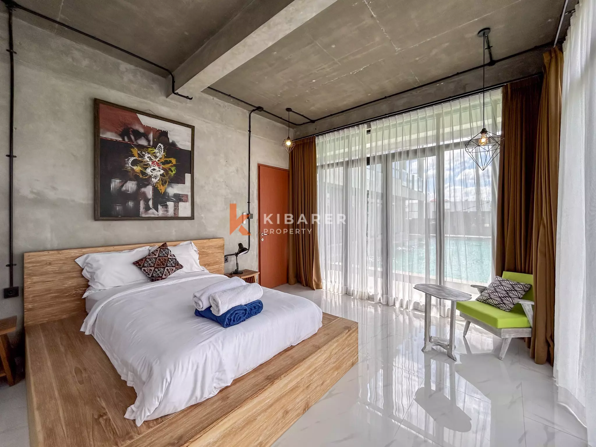 Modern Industrial Five-Bedroom Luxury Villa with Pool in Nyanyi