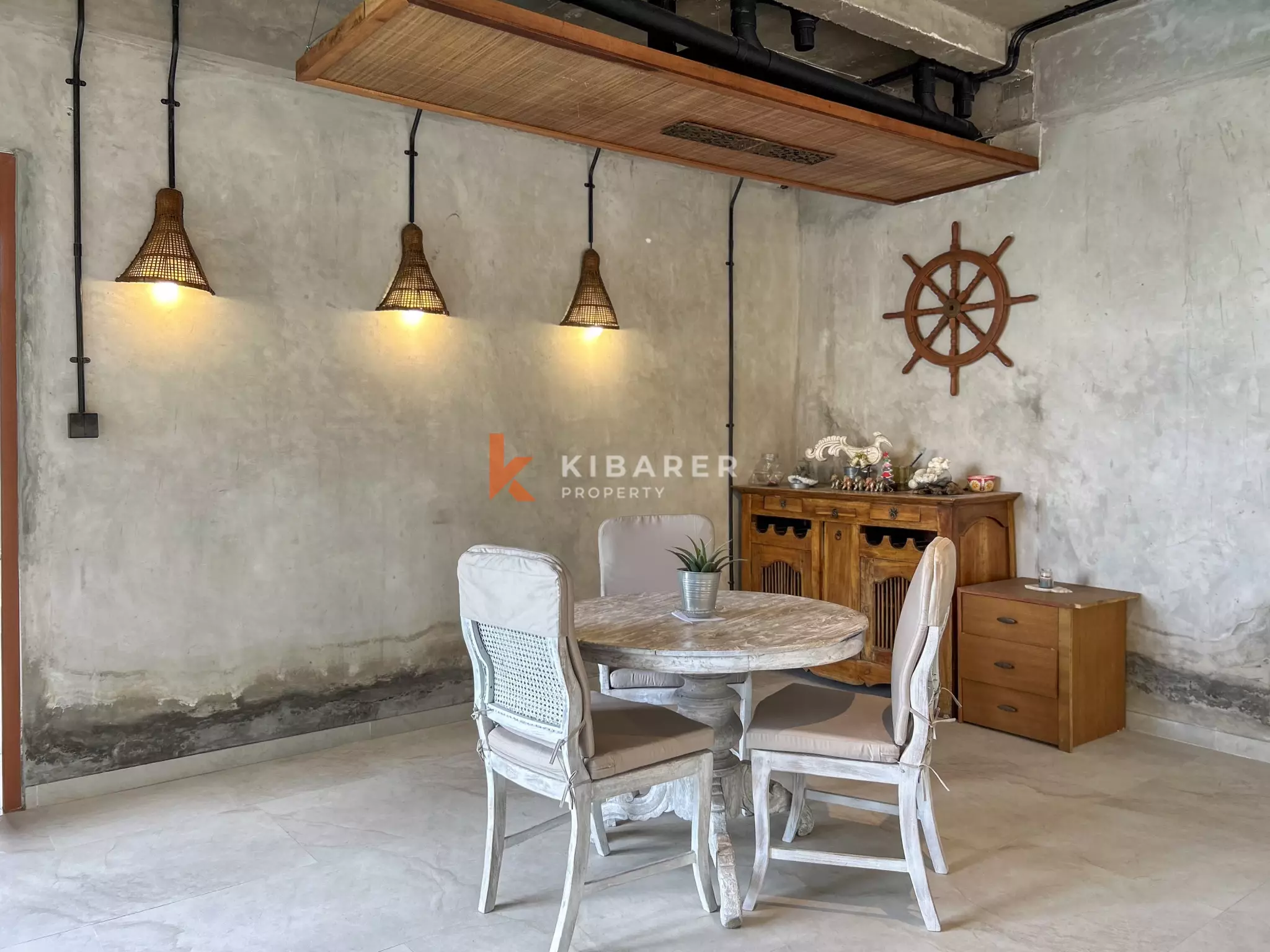 Modern Industrial Five-Bedroom Luxury Villa with Pool in Nyanyi
