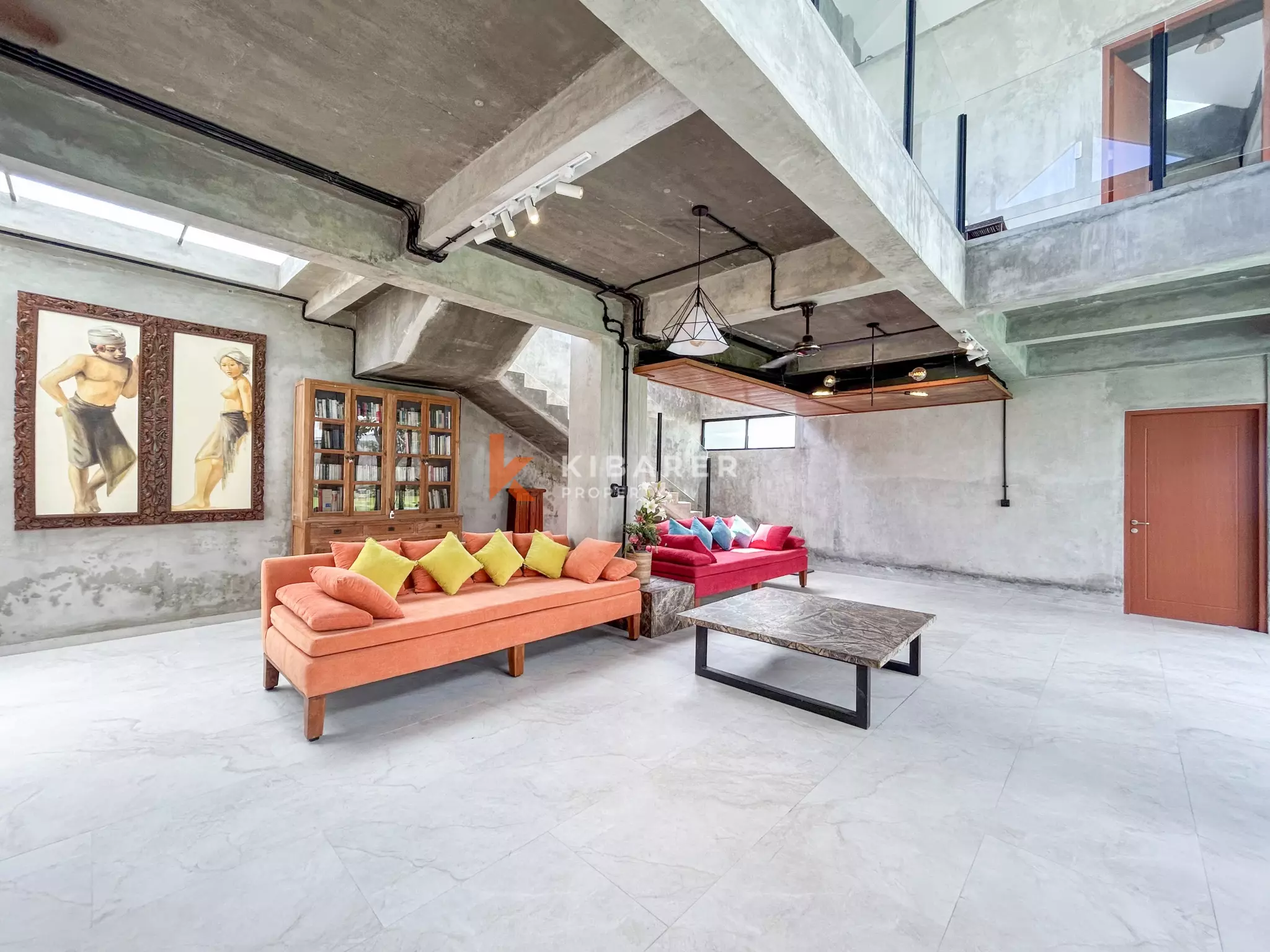 Modern Industrial Five-Bedroom Luxury Villa with Pool in Nyanyi