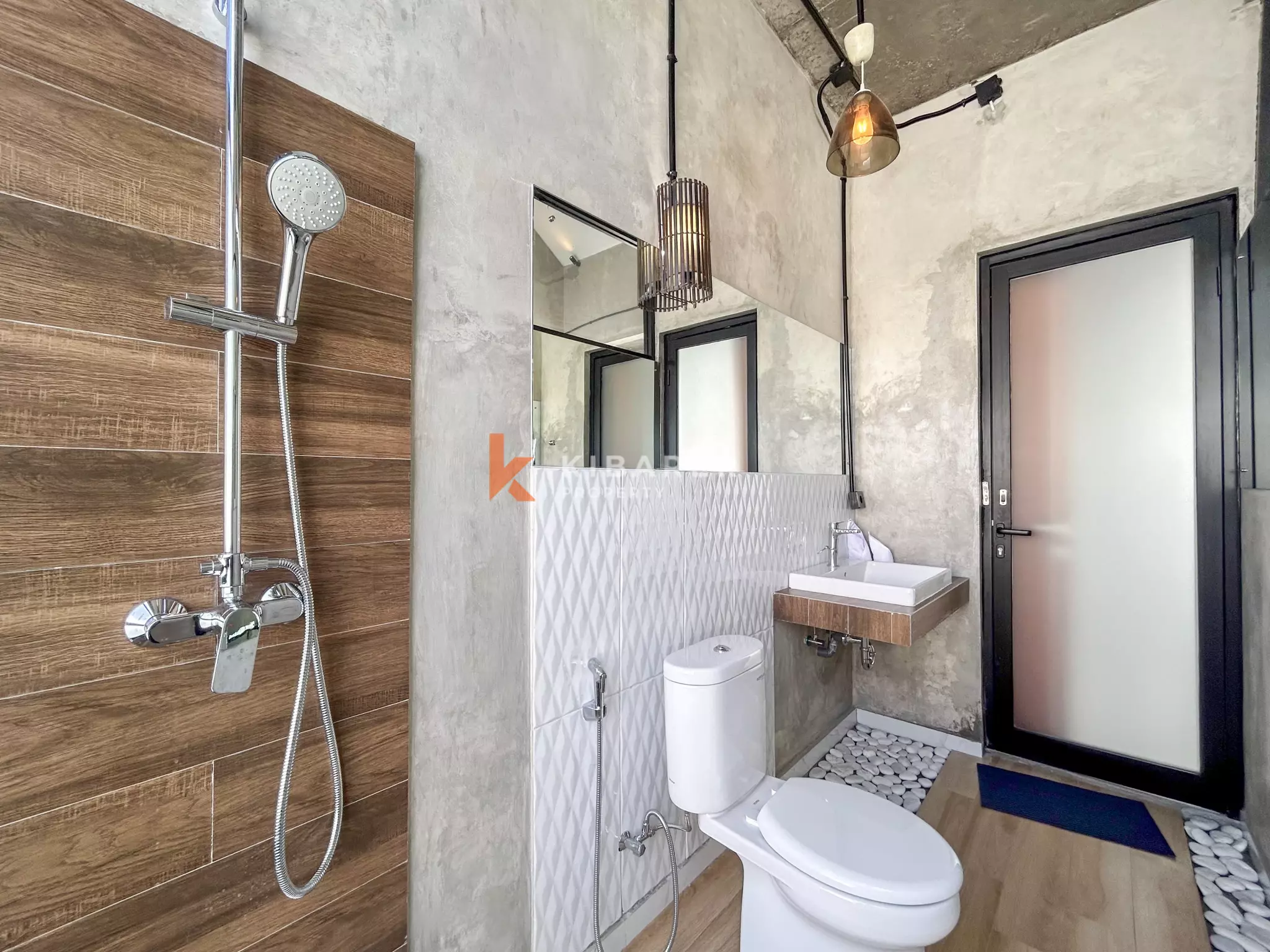 Modern Industrial Five-Bedroom Luxury Villa with Pool in Nyanyi