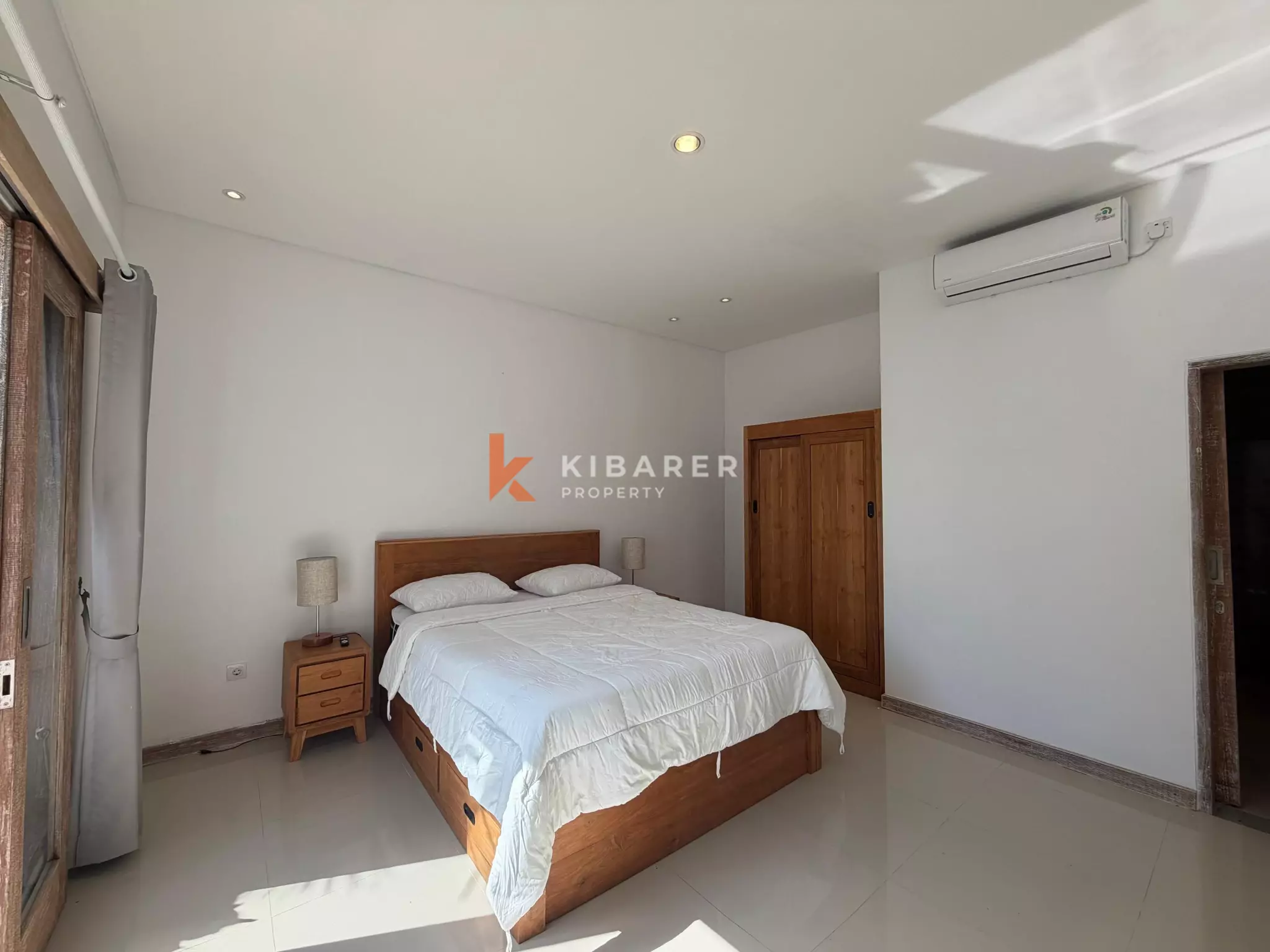 Villa Sederhana Dua Kamar Tidur di Tumbak Bayuh Dekat Pantai Pererenan