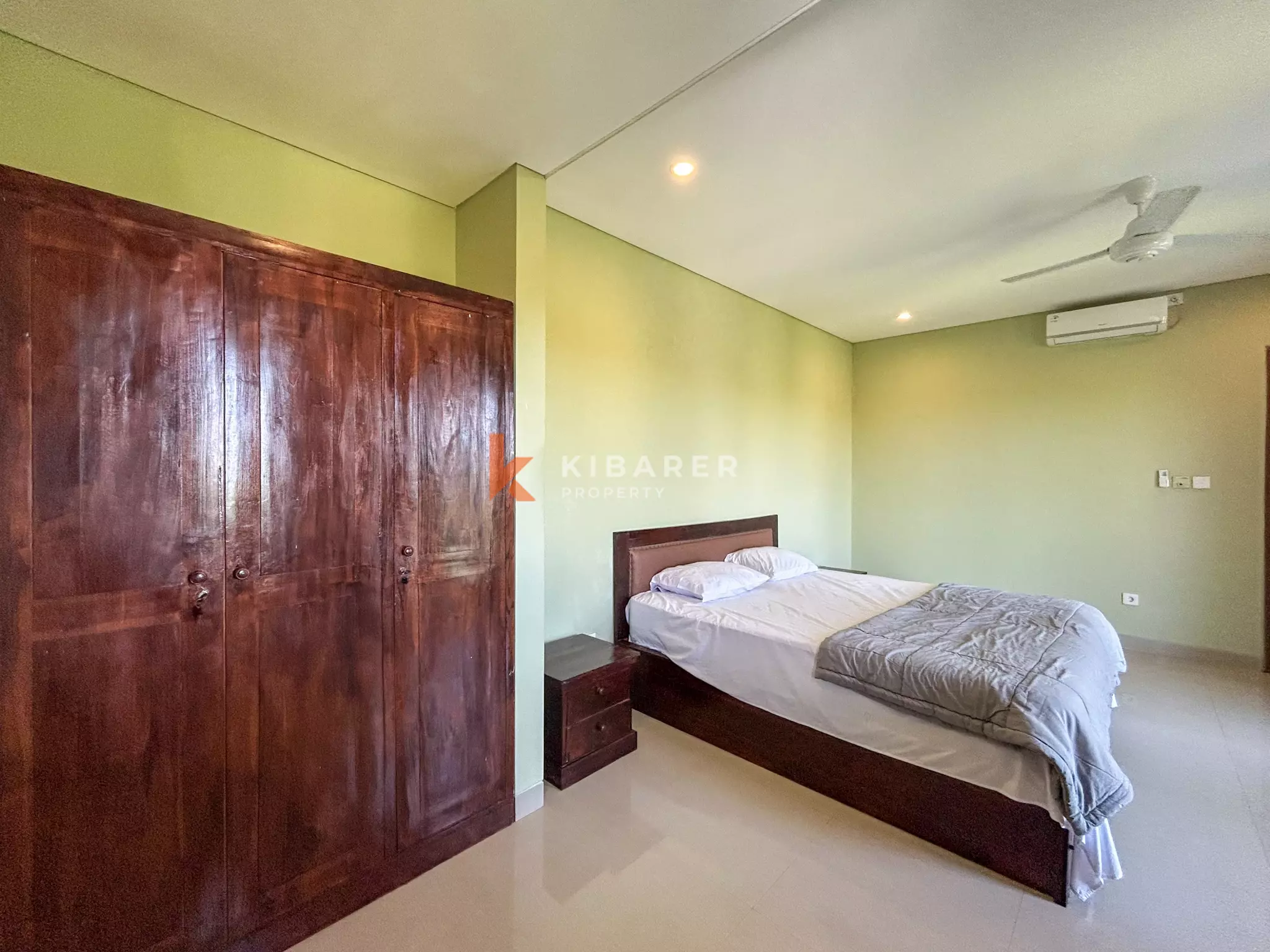 Villa Bali Nyaman dengan Tiga Kamar Tidur dan Rooftop di Buduk