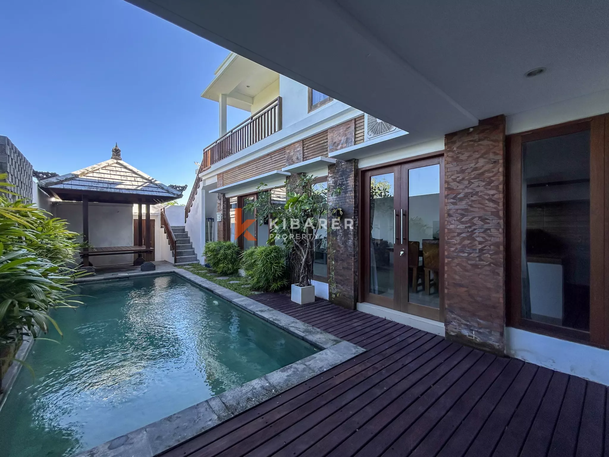 Villa Bali Nyaman dengan Tiga Kamar Tidur dan Rooftop di Buduk