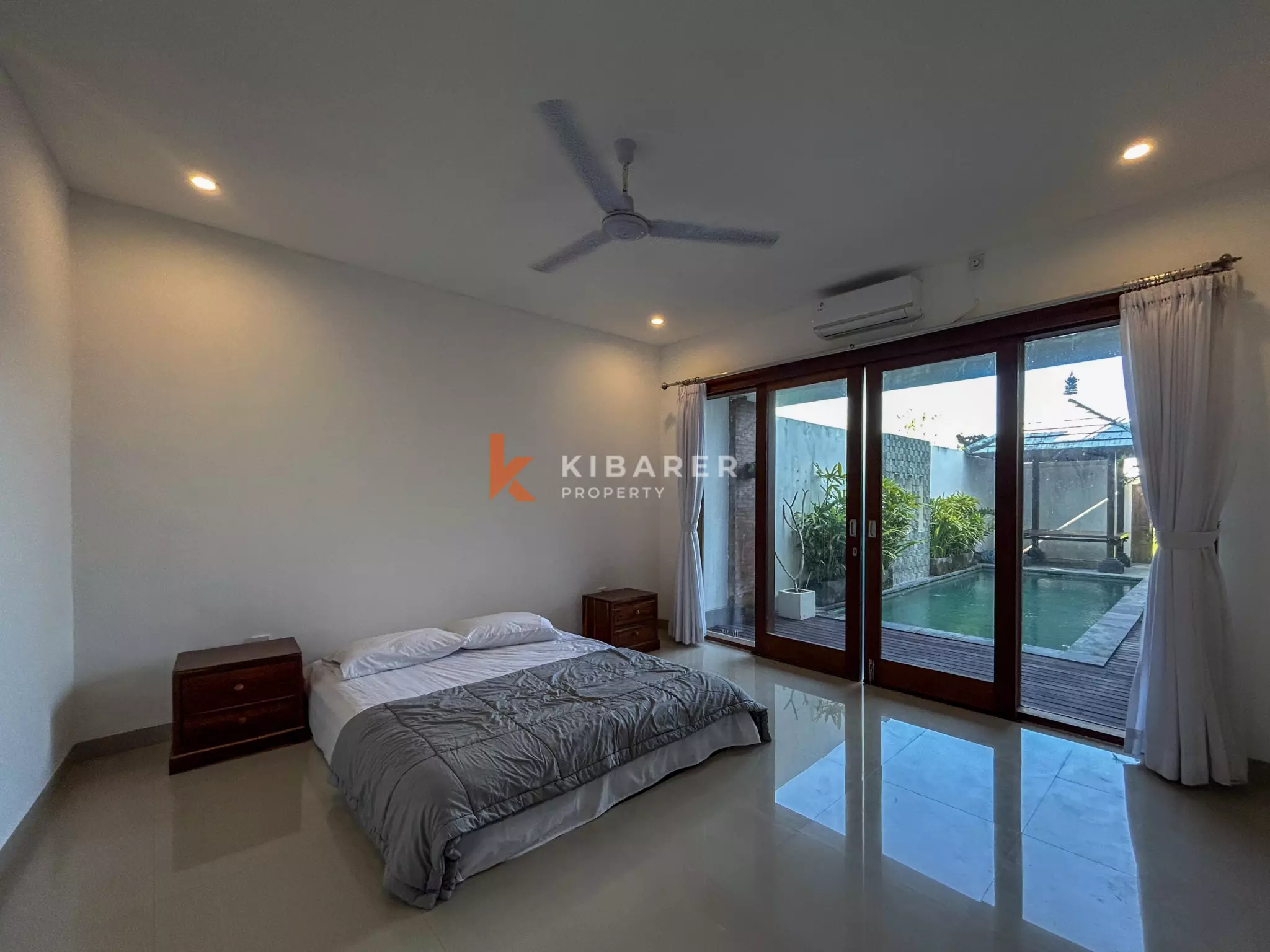 Villa Bali Nyaman dengan Tiga Kamar Tidur dan Rooftop di Buduk