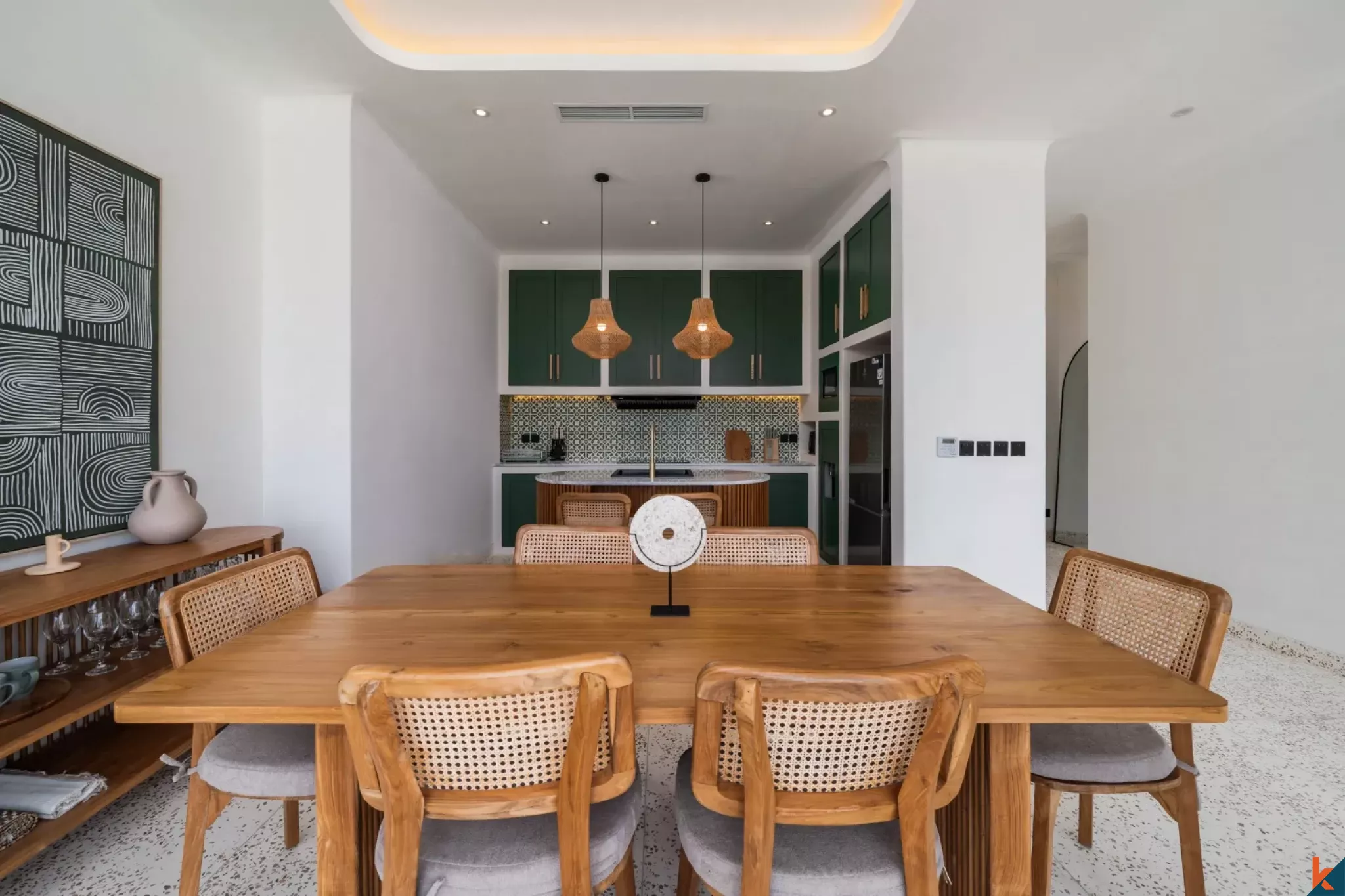New High Quality Three Bedroom Leasehold Villa in Tibubeneng
