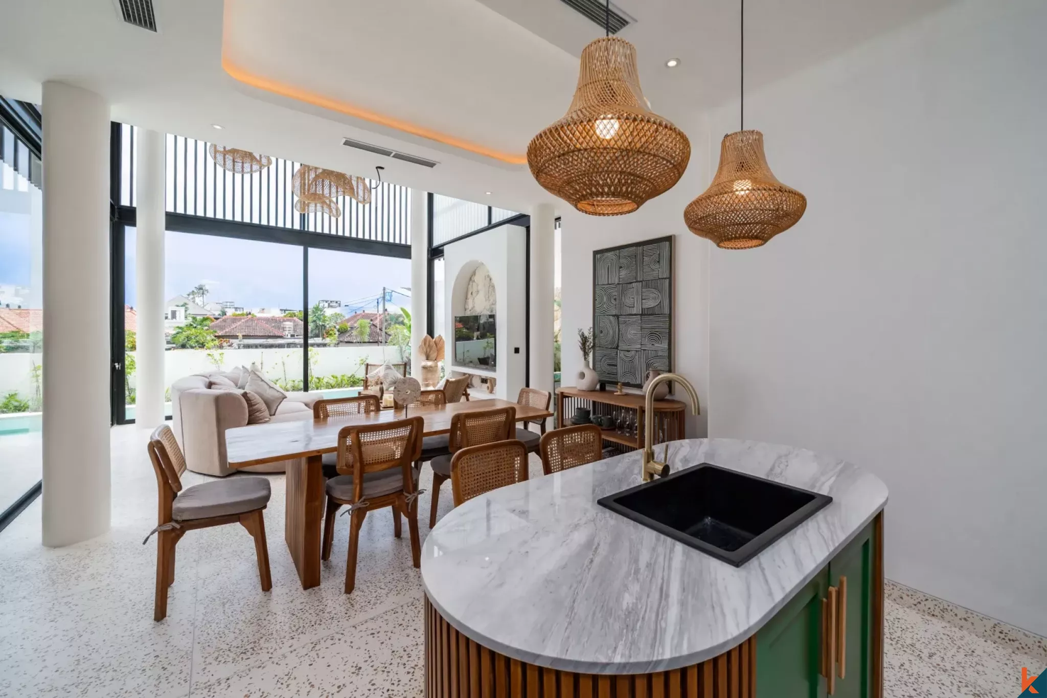 New High Quality Three Bedroom Leasehold Villa in Tibubeneng