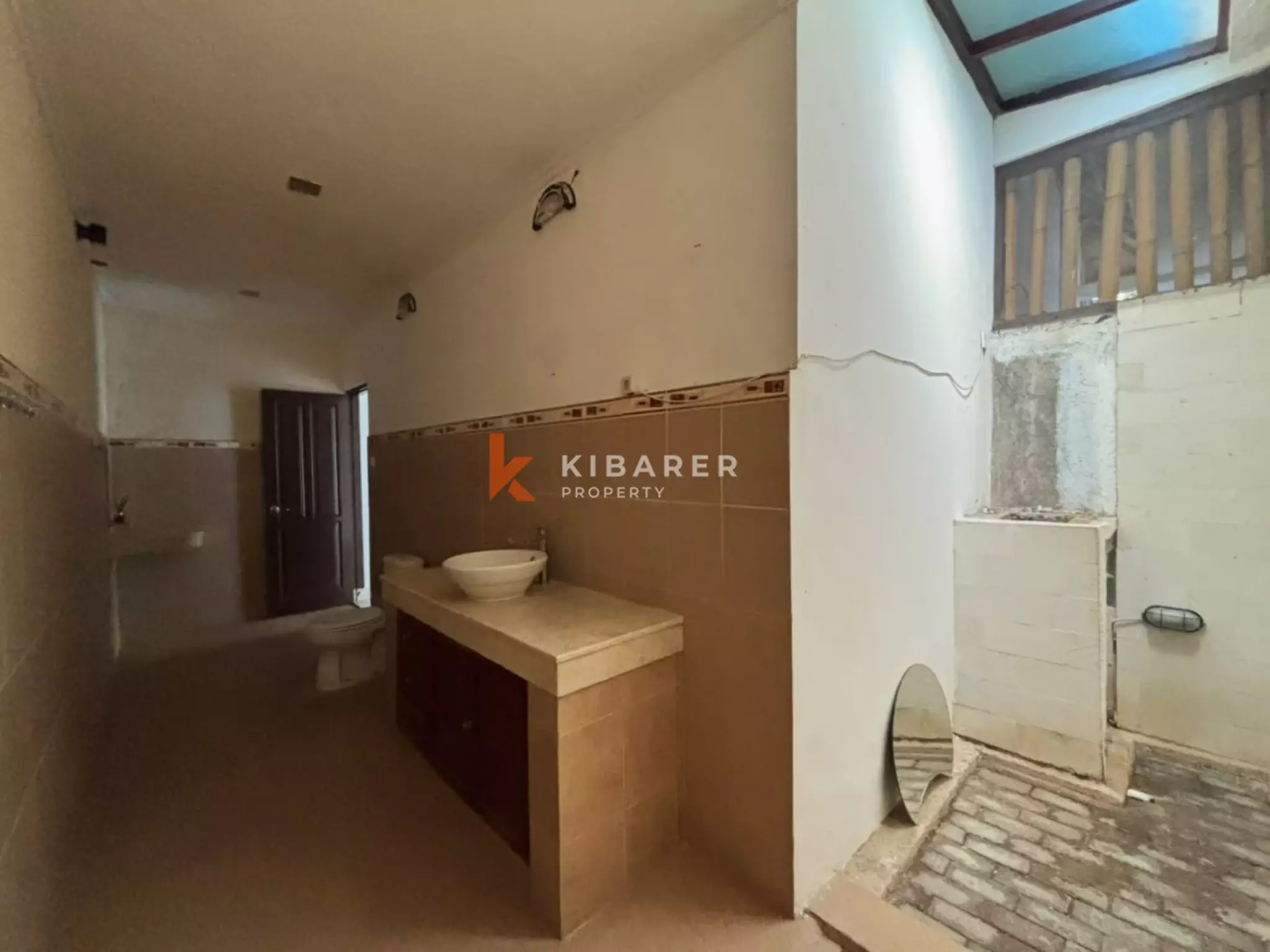 Great Investment Location – Two Bedroom Unfurnished Villa in Seminyak (Minimum 5 years)