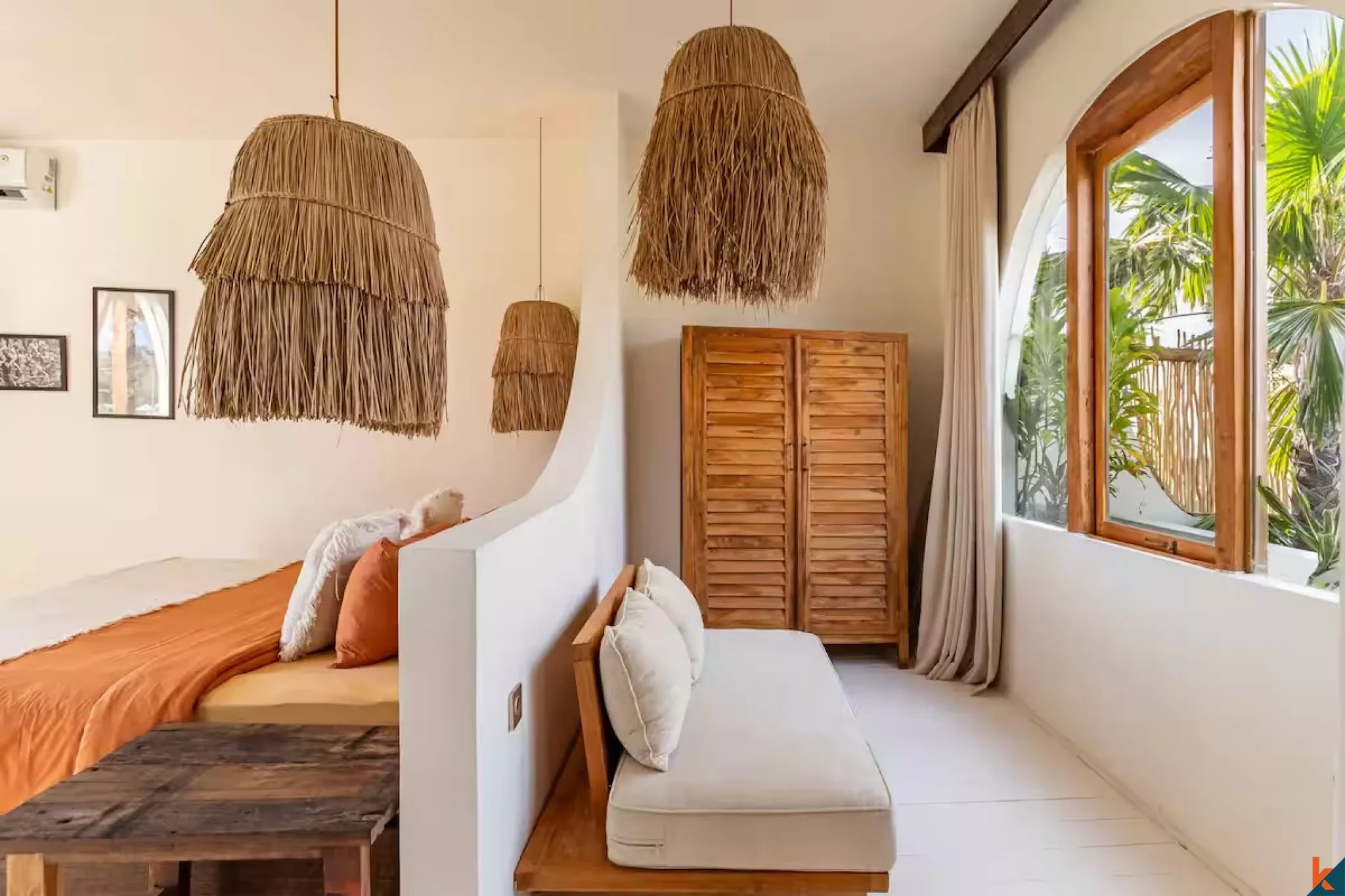 Designer 5-Bedroom Villa with Rice Field Views in Umalas