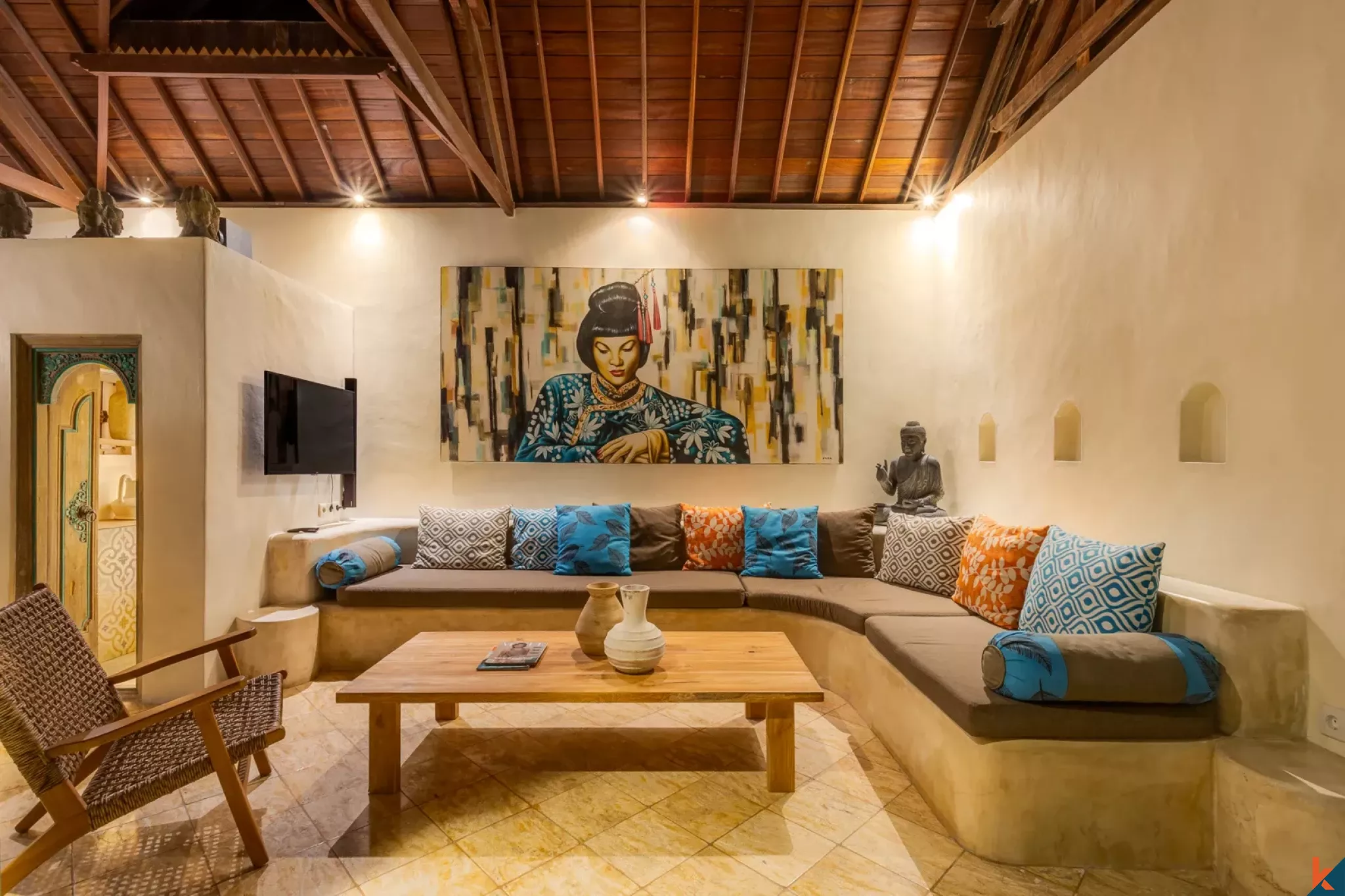 Charmante villa traditionnelle de trois chambres à coucher en location dans le quartier central de Drupadi