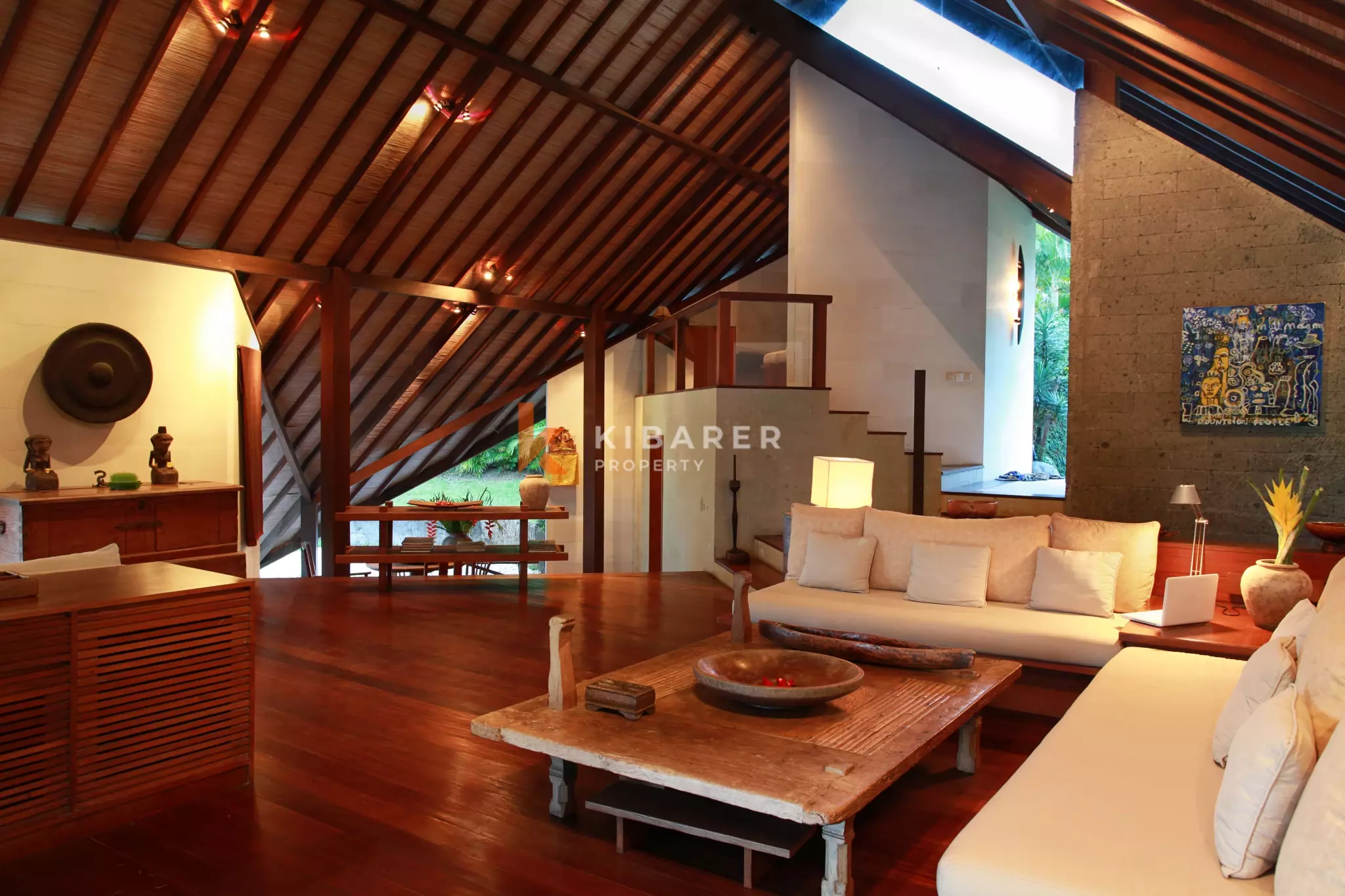Vila Dua Kamar Tidur yang Menakjubkan dengan taman di Umalas