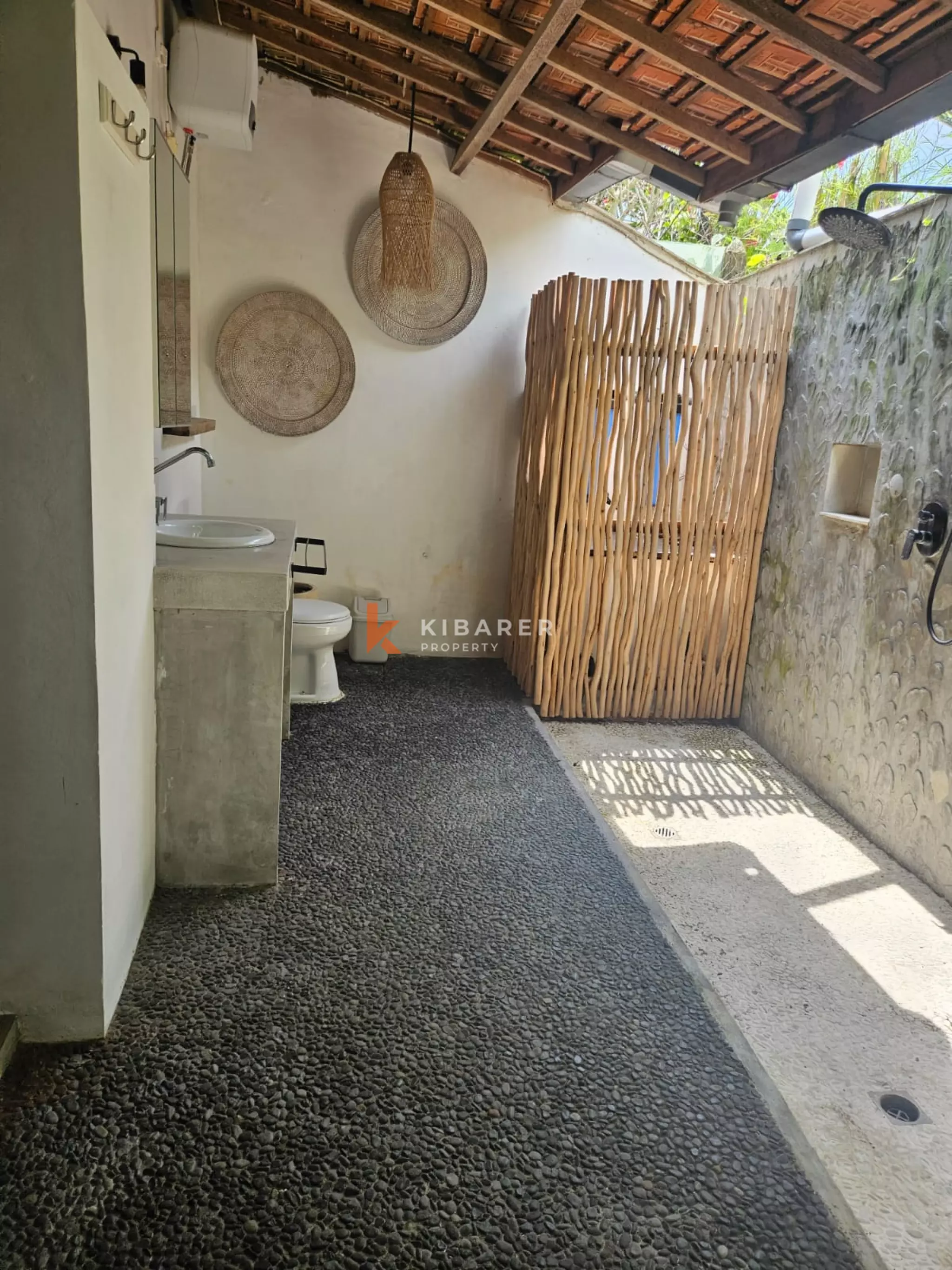 Tropical Four Bedroom Haven in Berawa’s Most Desired Area