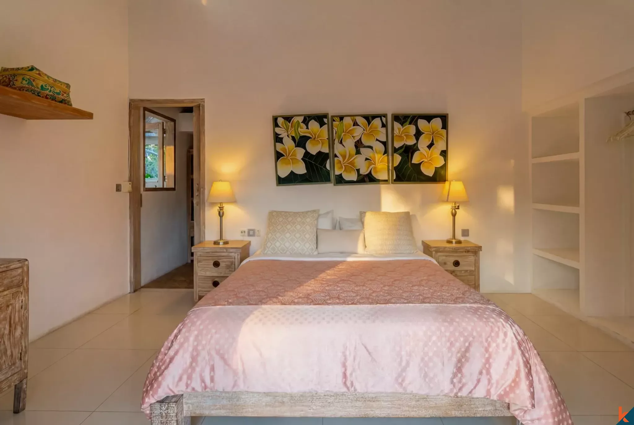 Charmante villa de trois chambres en location avec un excellent retour sur investissement à Seminyak