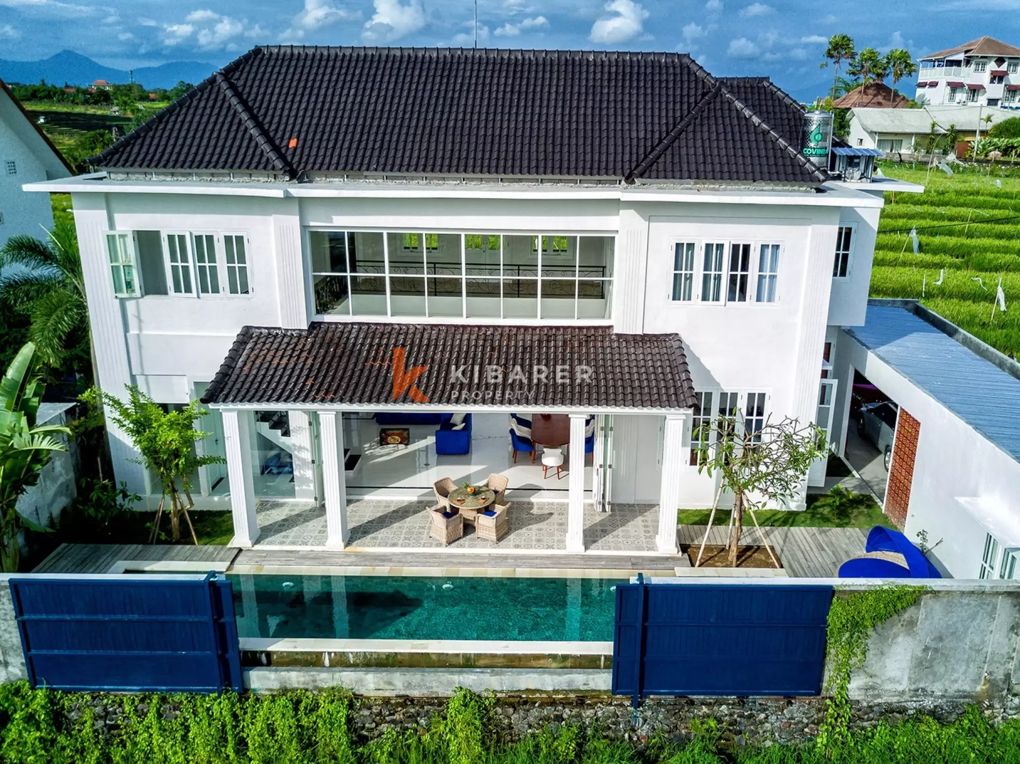Vila Kolonial Empat Kamar Tidur yang Elegan di Jantung Berawa