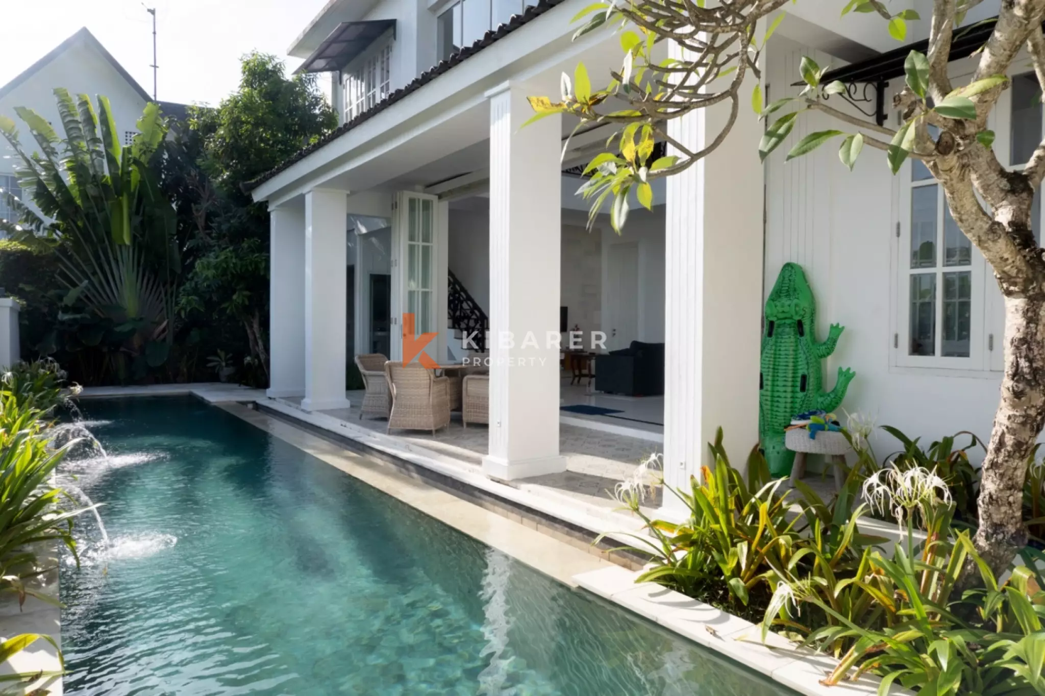 Vila Kolonial Empat Kamar Tidur yang Elegan di Jantung Berawa