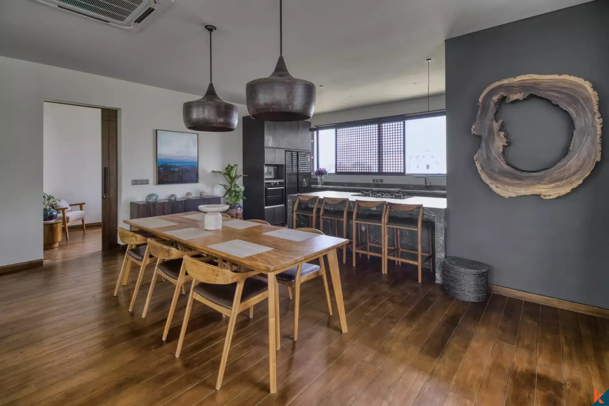 Gorgeous three bedroom leasehold property 300 meters from Lima Beach Pererenan