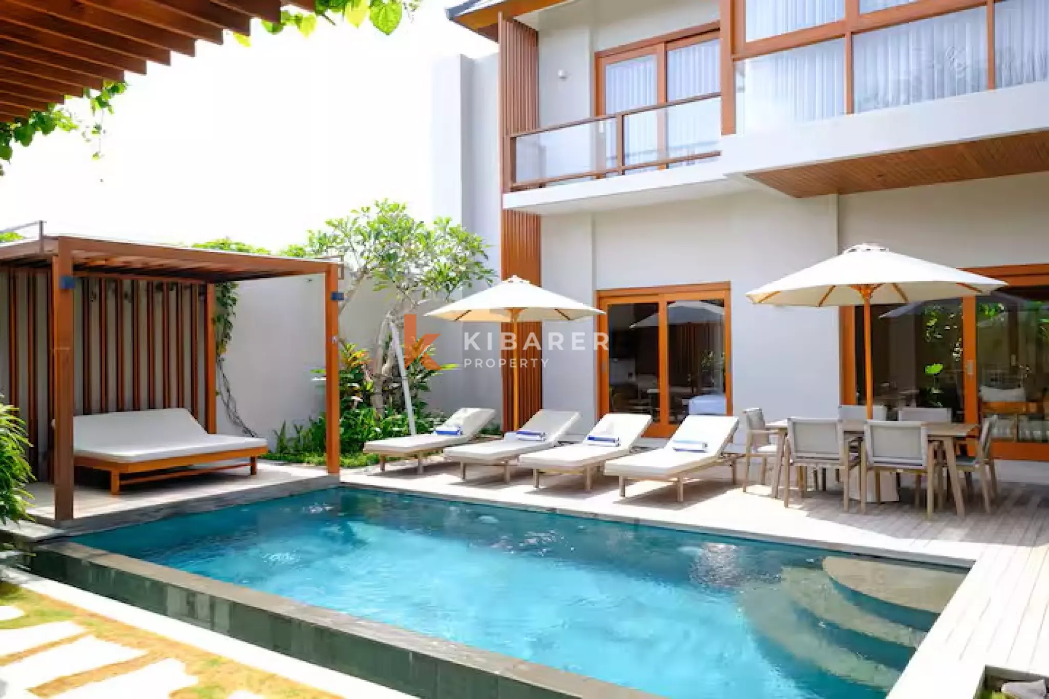 Bright Contemporary Four-Bedrooms Villa in the Heart of Umalas