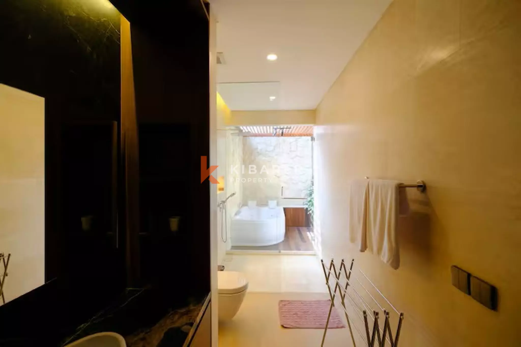 Bright Contemporary Four-Bedrooms Villa in the Heart of Umalas