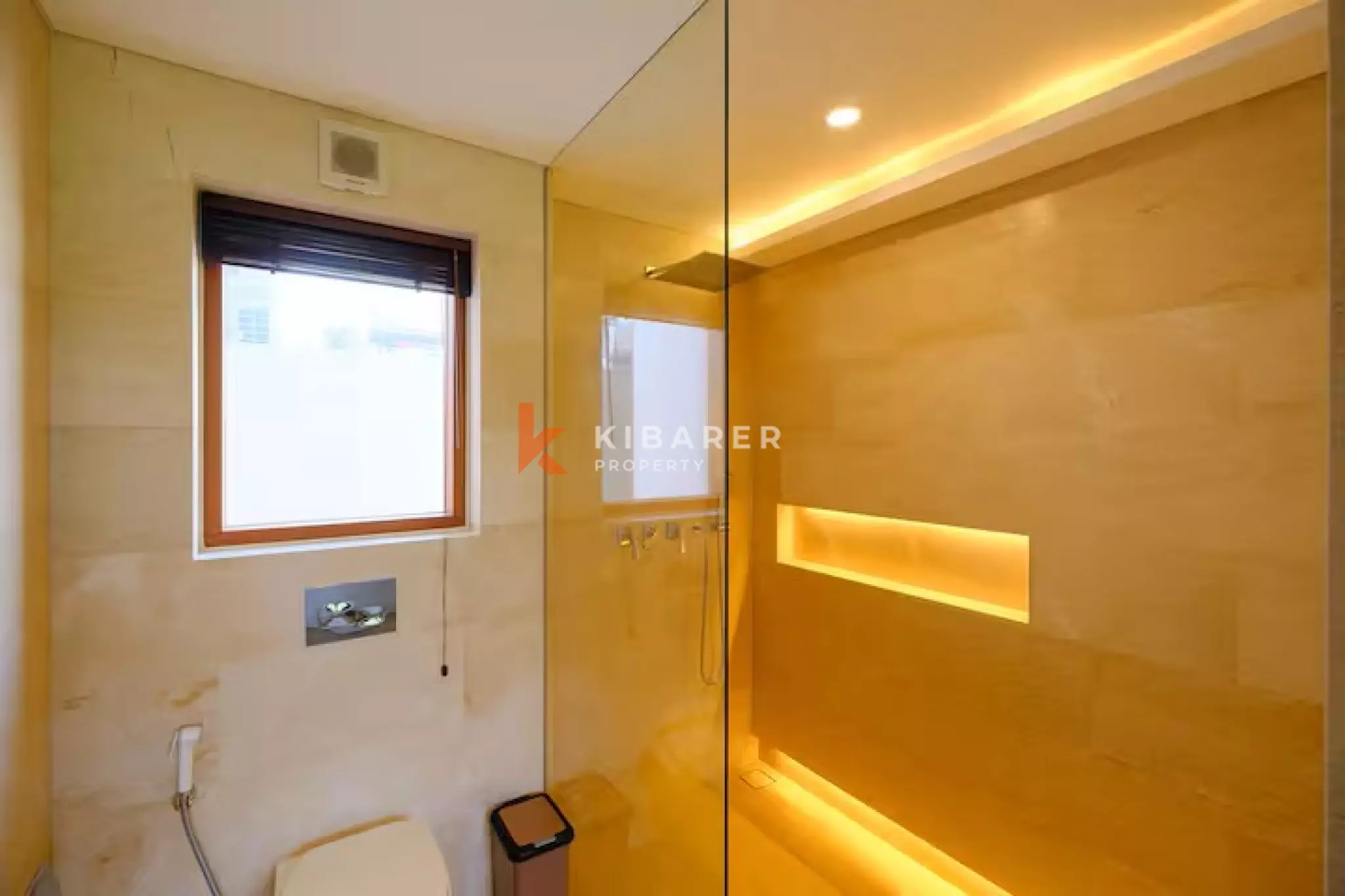 Bright Contemporary Four-Bedrooms Villa in the Heart of Umalas
