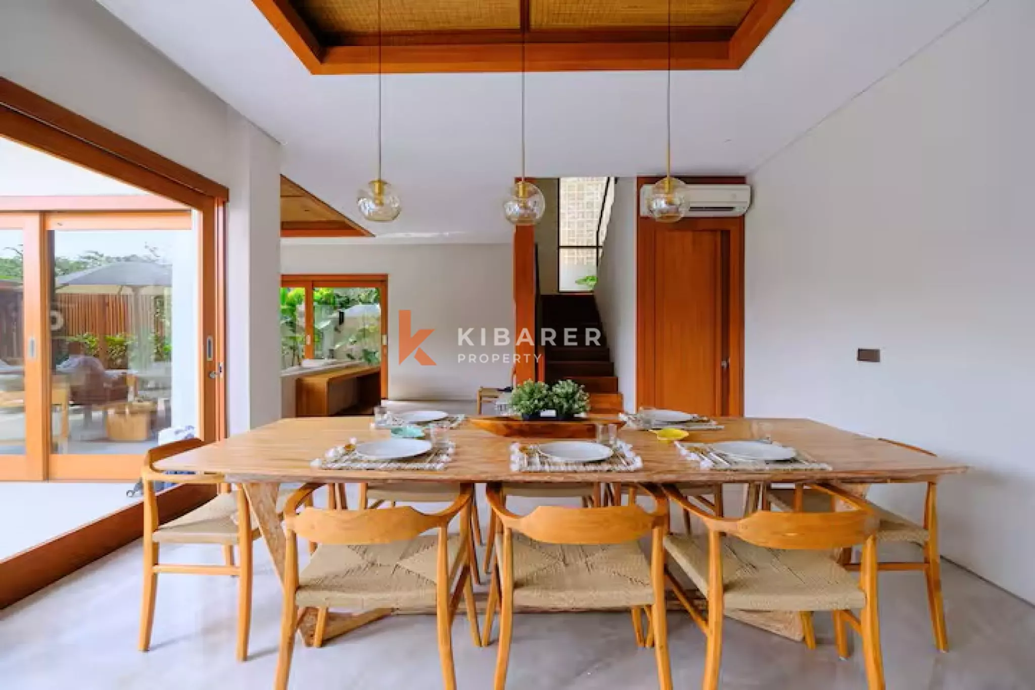 Bright Contemporary Four-Bedrooms Villa in the Heart of Umalas