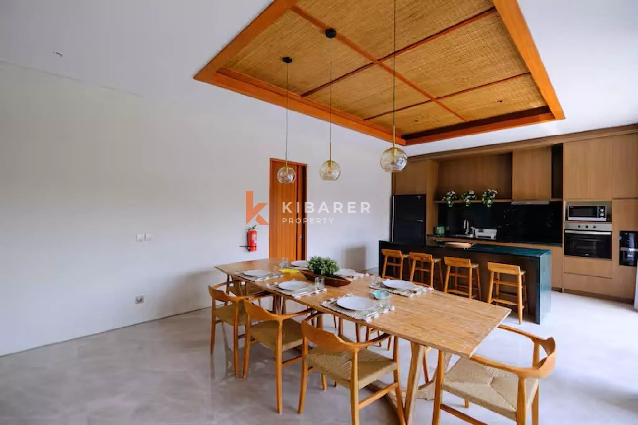 Bright Contemporary Four-Bedrooms Villa in the Heart of Umalas