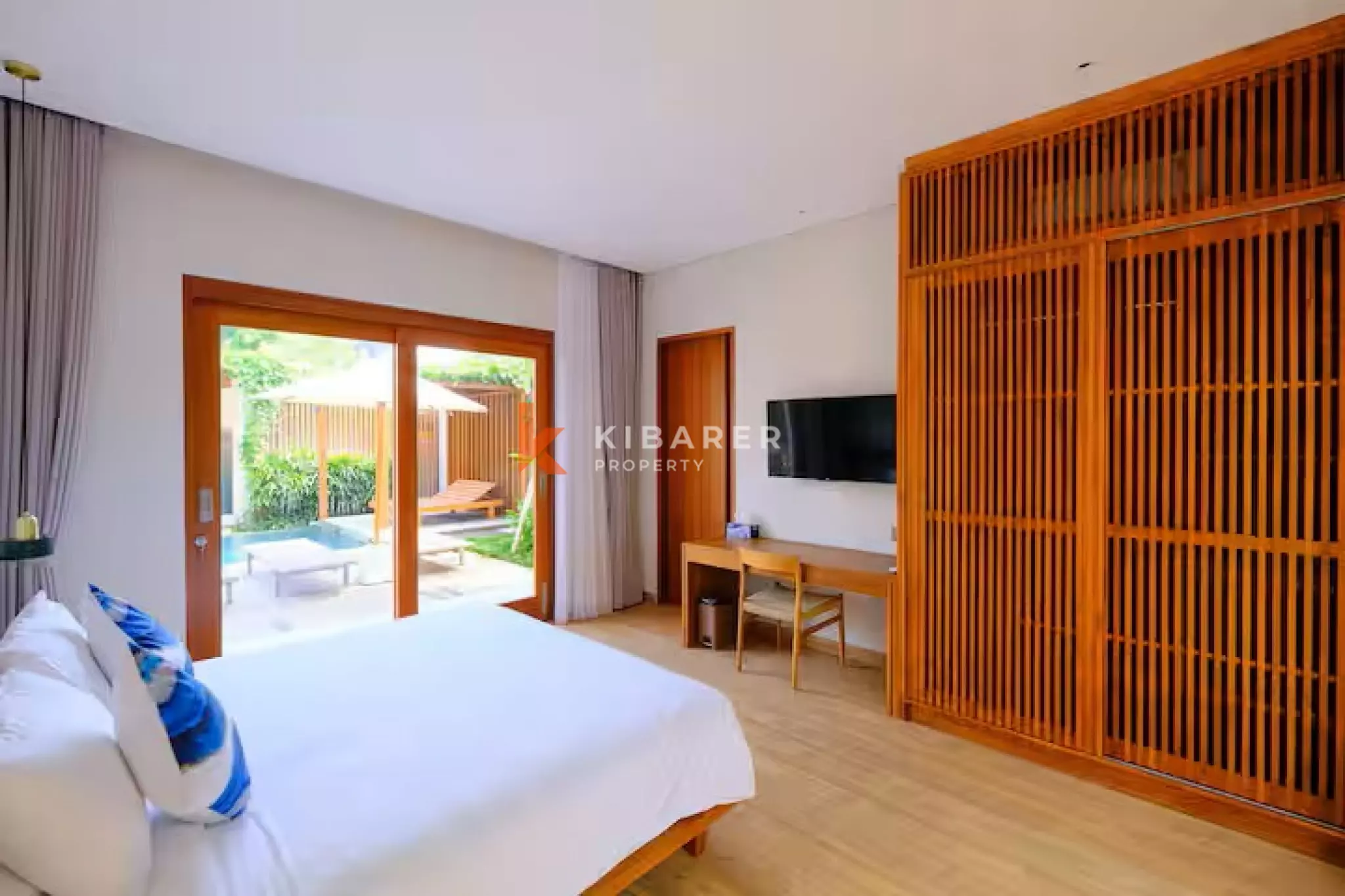 Bright Contemporary Four-Bedrooms Villa in the Heart of Umalas