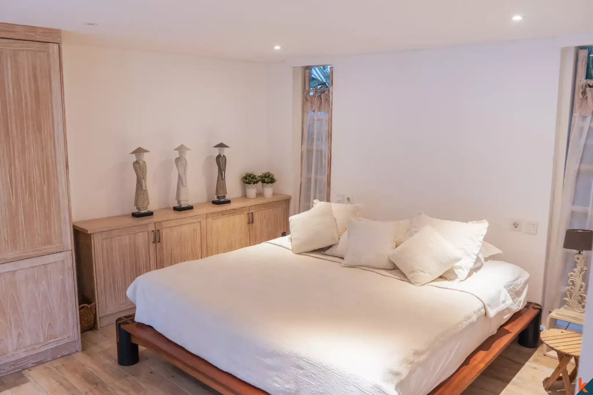 Charmante maison modulaire de quatre chambres en bail emphytéotique avec un fort potentiel à Pererenan
