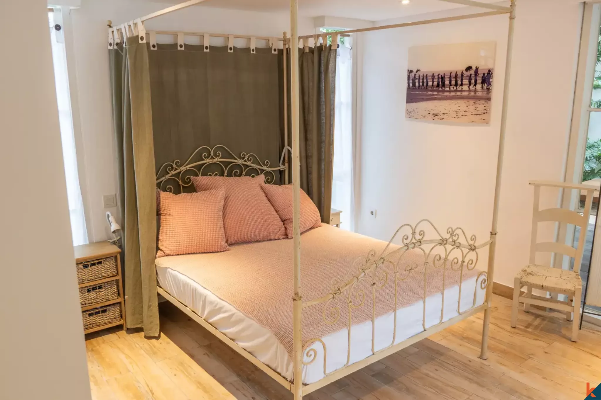Charmante maison modulaire de quatre chambres en bail emphytéotique avec un fort potentiel à Pererenan
