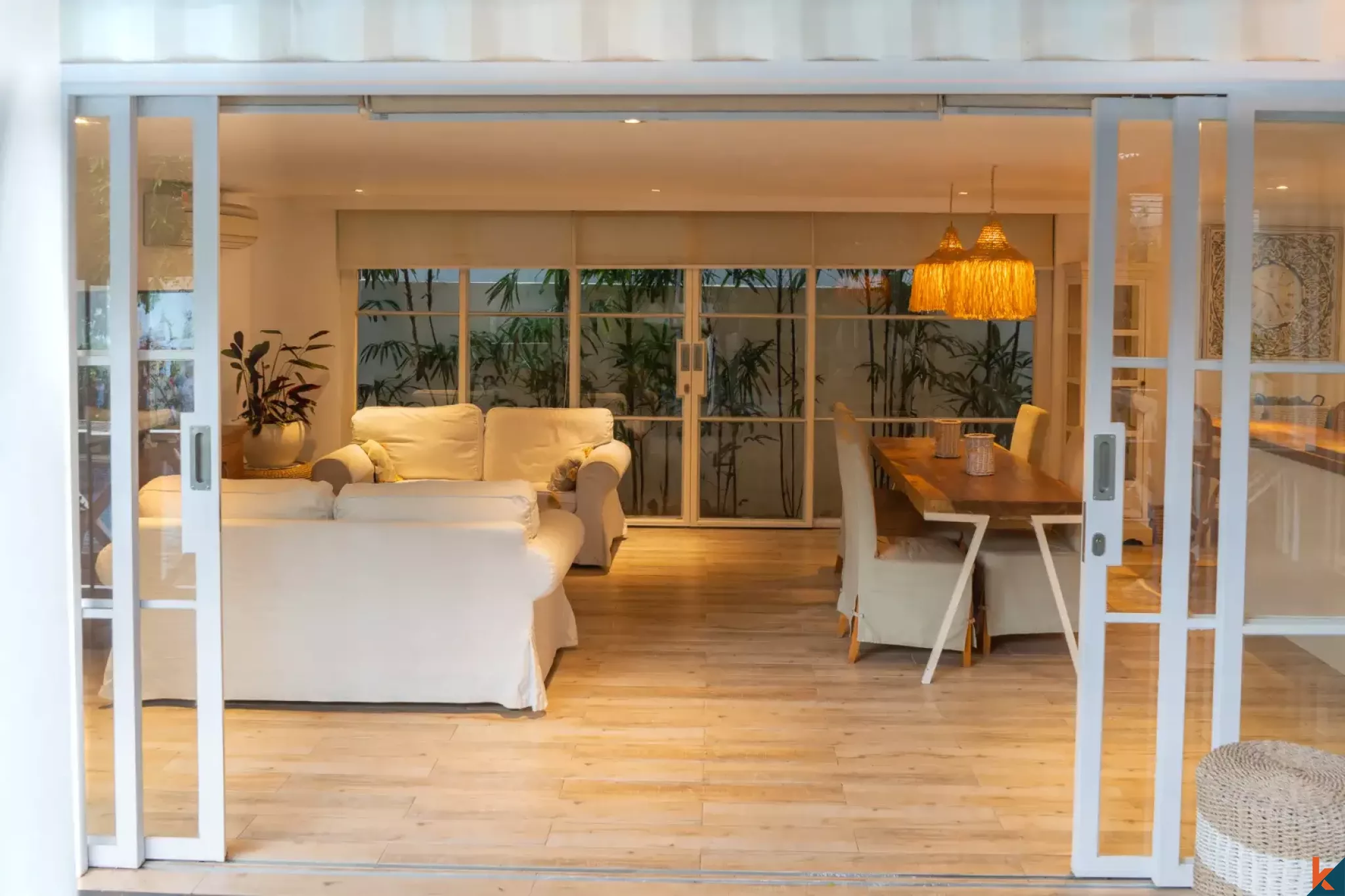 Charmante maison modulaire de quatre chambres en bail emphytéotique avec un fort potentiel à Pererenan