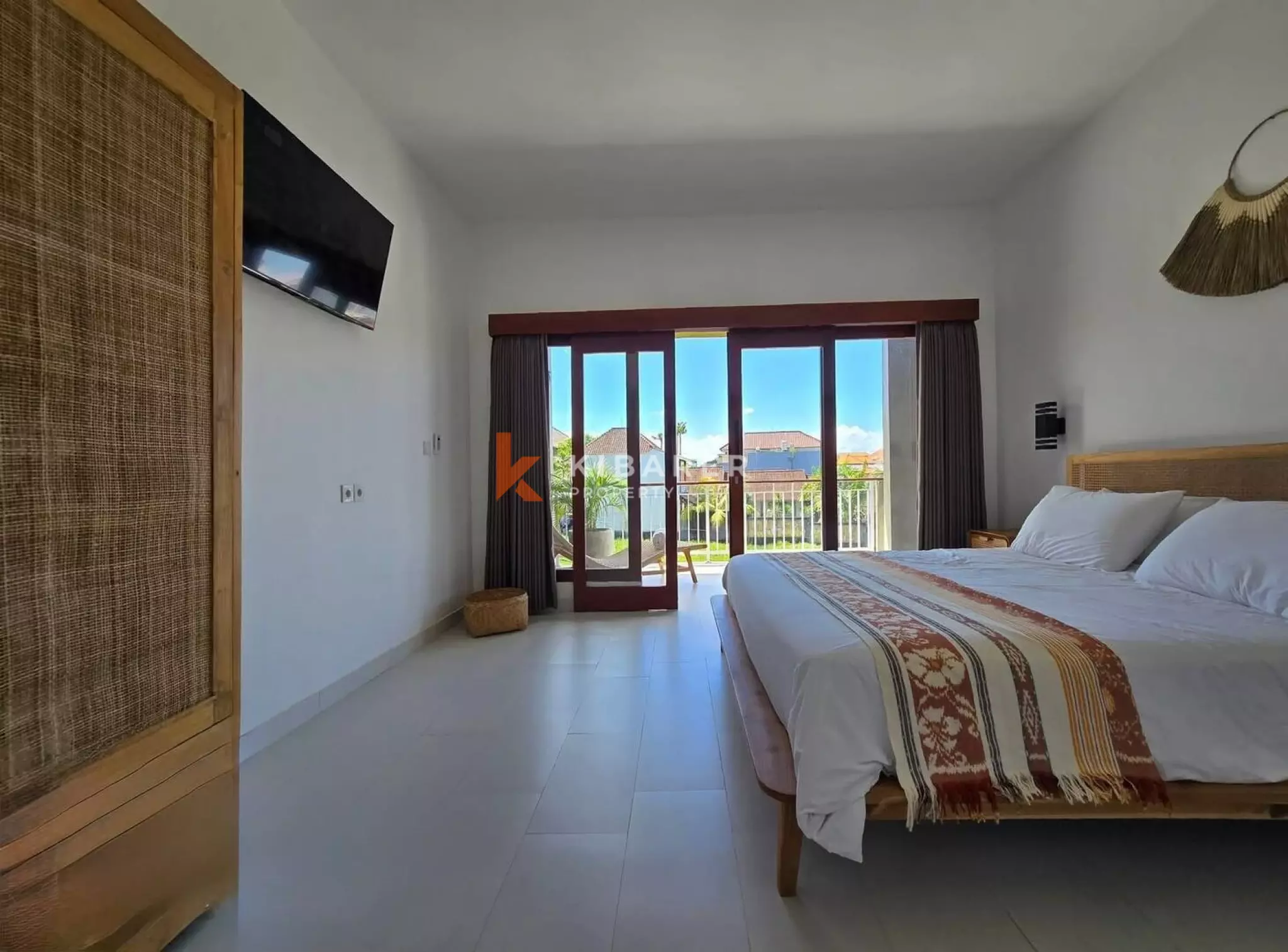 Stylish Three Bedroom Open Living Villa Steps from Berawa Lifestyle Hub