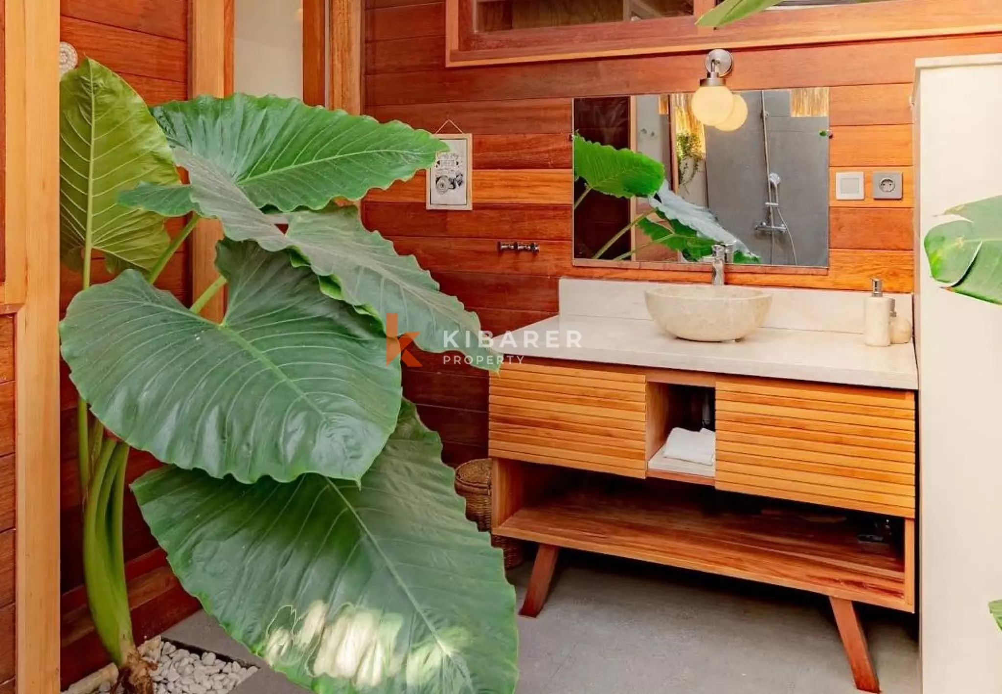 Collaboration Wood & Concrete Four-bedrooms Villa in Peaceful Tumbak Bayuh
