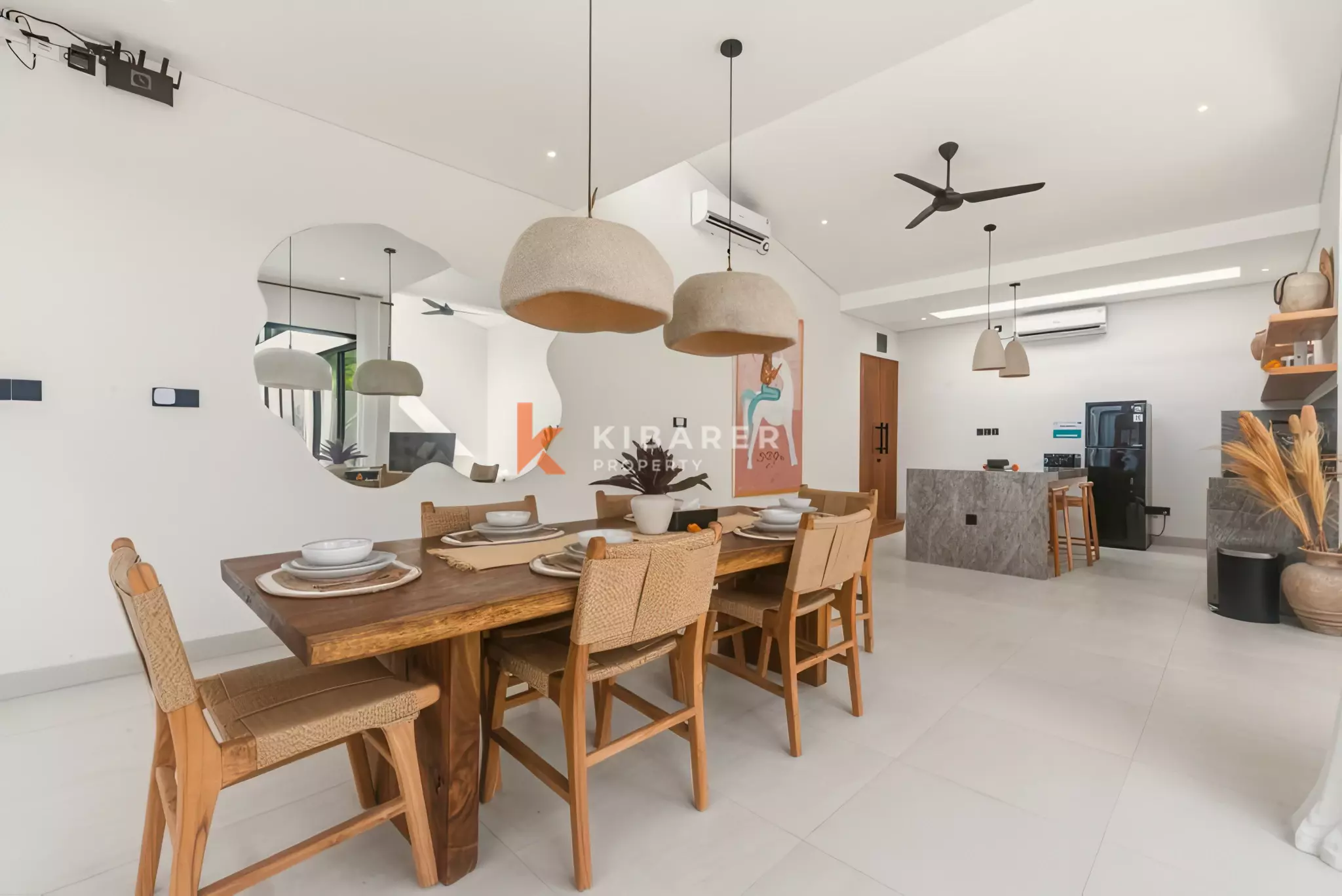 Complex Modern Three-Bedrooms Villa in Canggu