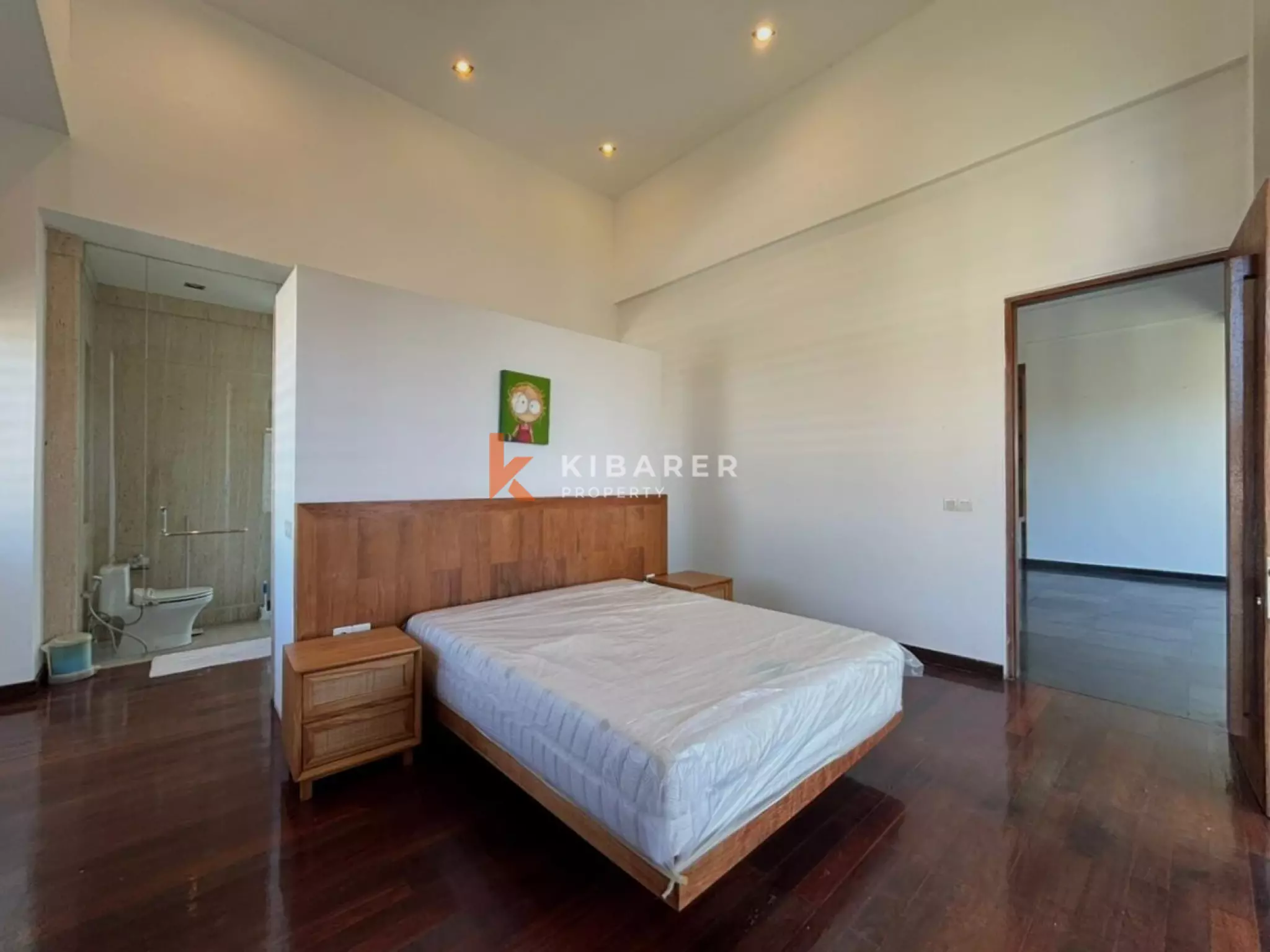 Villa Keluarga Indah dengan Tiga Kamar Tidur, Ruang Kantor & Kolam Renang Pribadi di Seminyak
