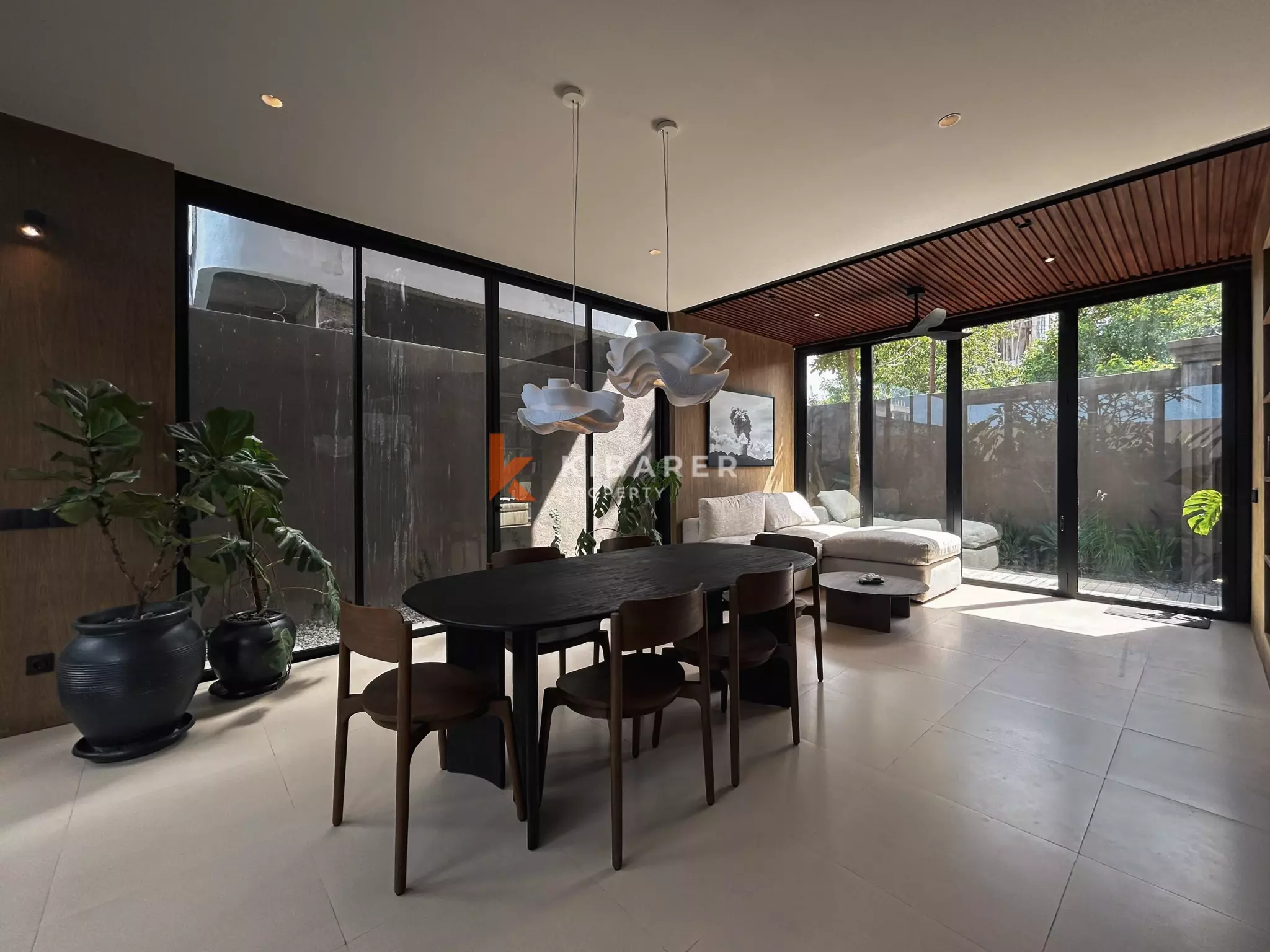 Vila Modern Elegan Satu Kamar Tidur dengan Pemandangan Indah di Ungasan