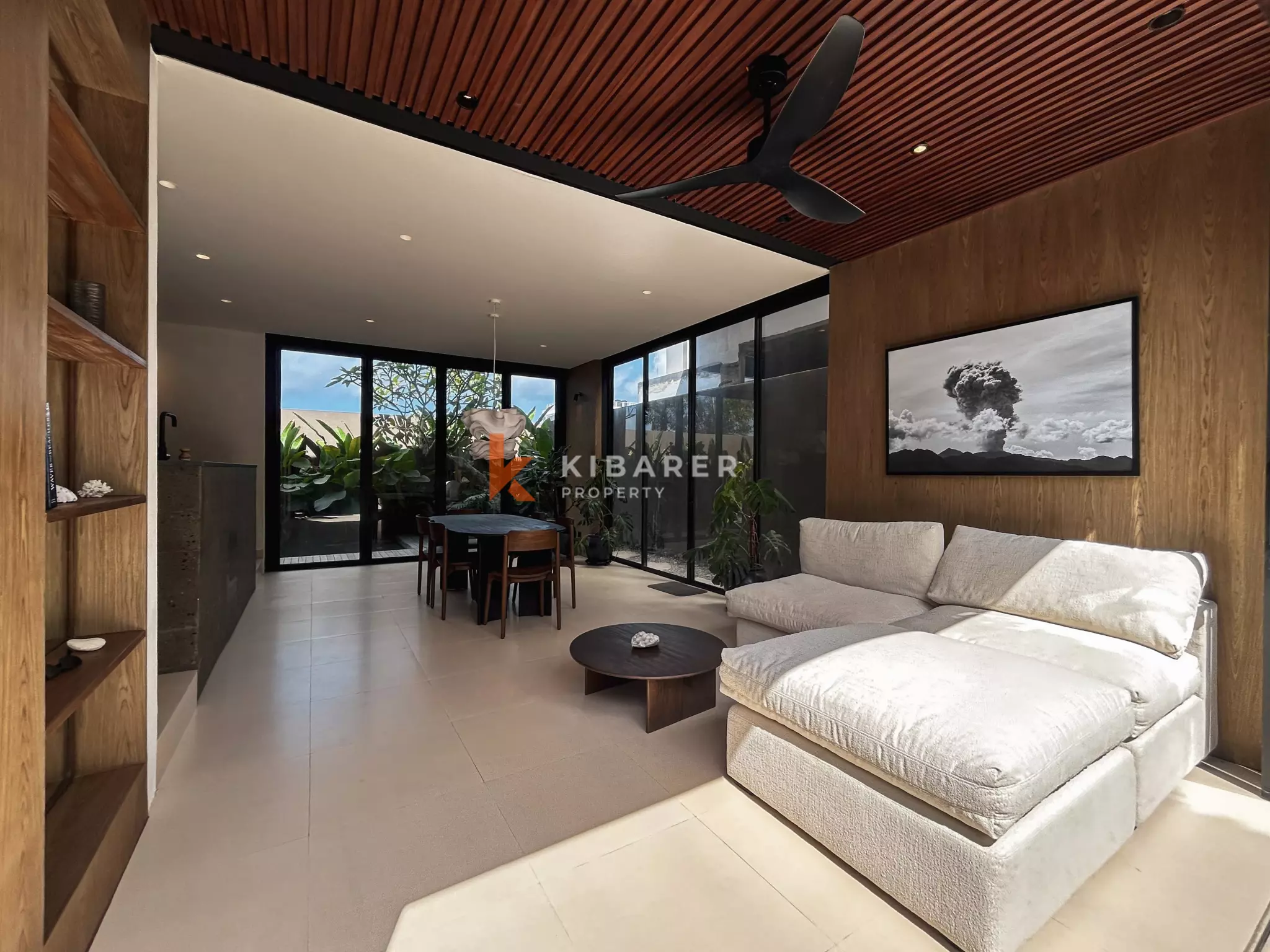 Vila Modern Elegan Satu Kamar Tidur dengan Pemandangan Indah di Ungasan
