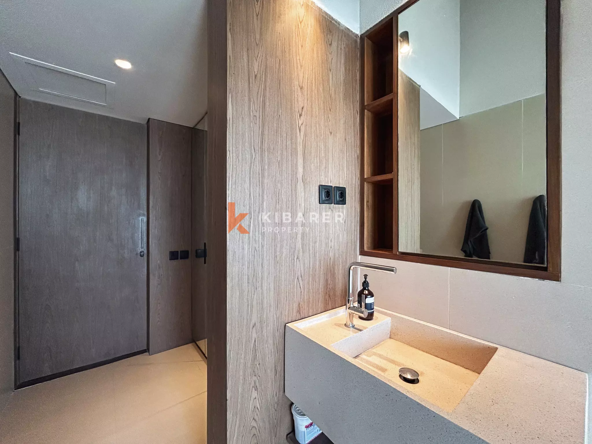 Vila Modern Elegan Satu Kamar Tidur dengan Pemandangan Indah di Ungasan