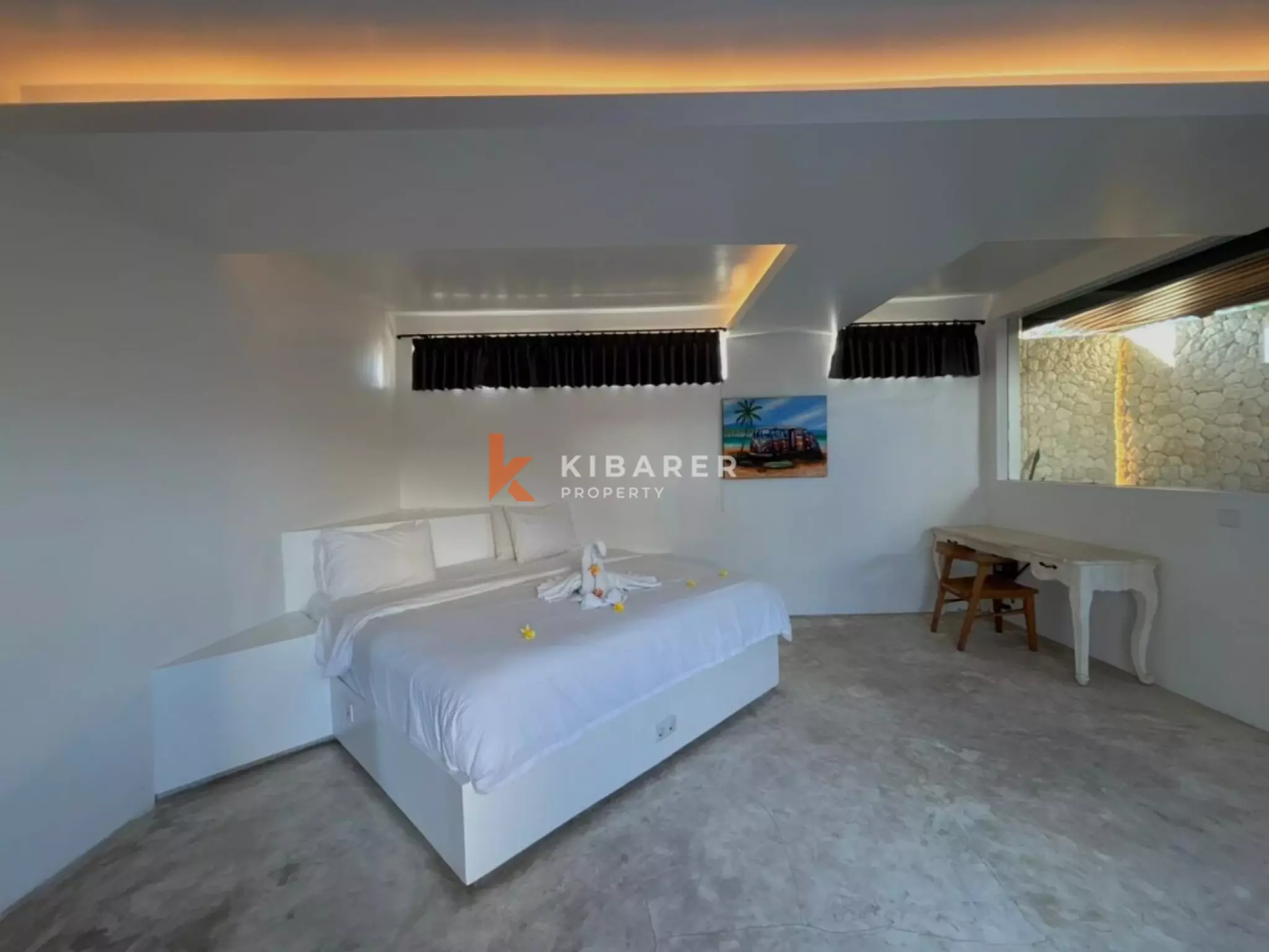 Vila Empat Kamar Tidur Indah dengan Pemandangan Sawah dan Sungai di Canggu