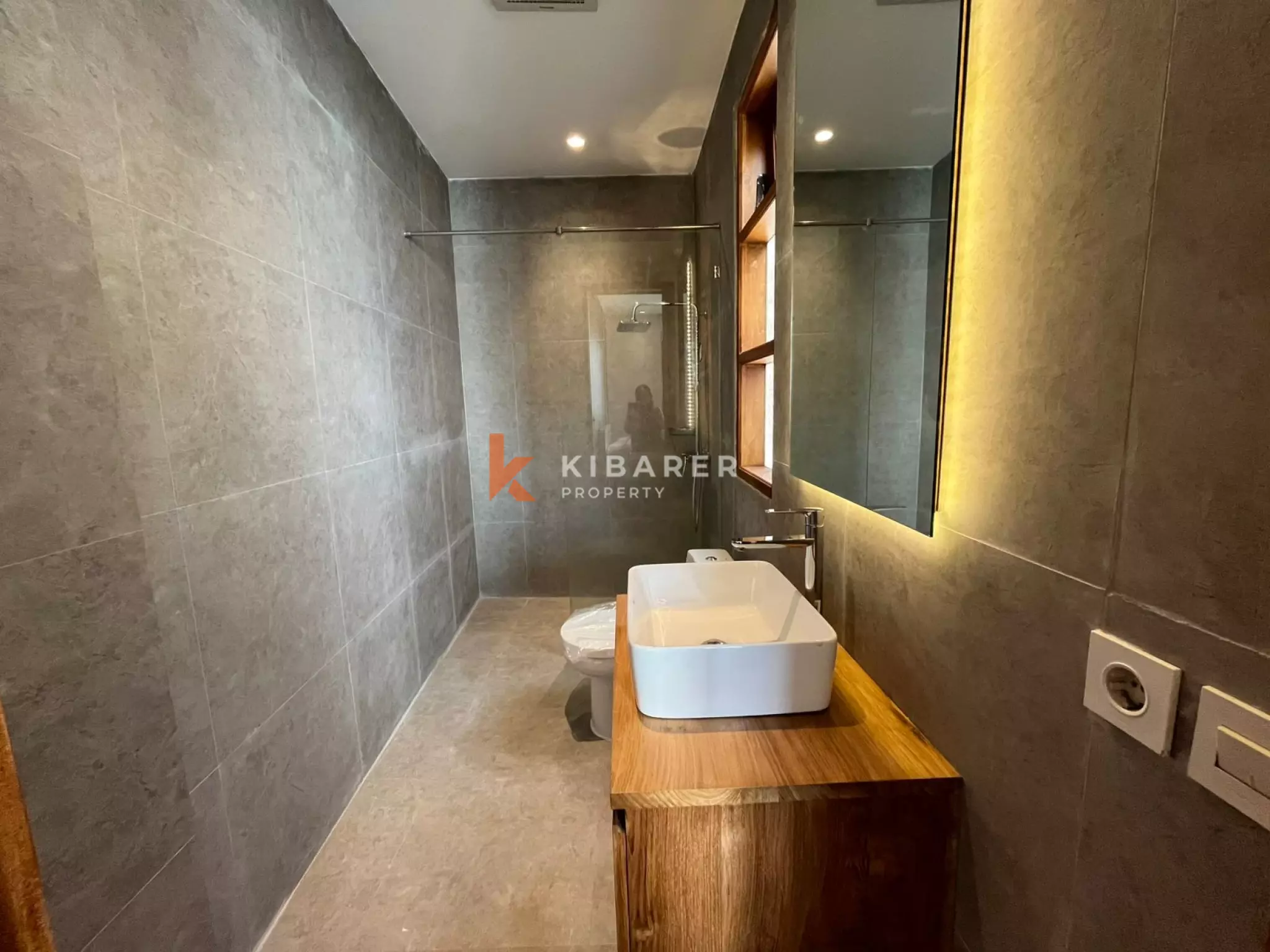 Elegant Four-Bedroom Stylish Villa in the Heart of Prime Pererenan
