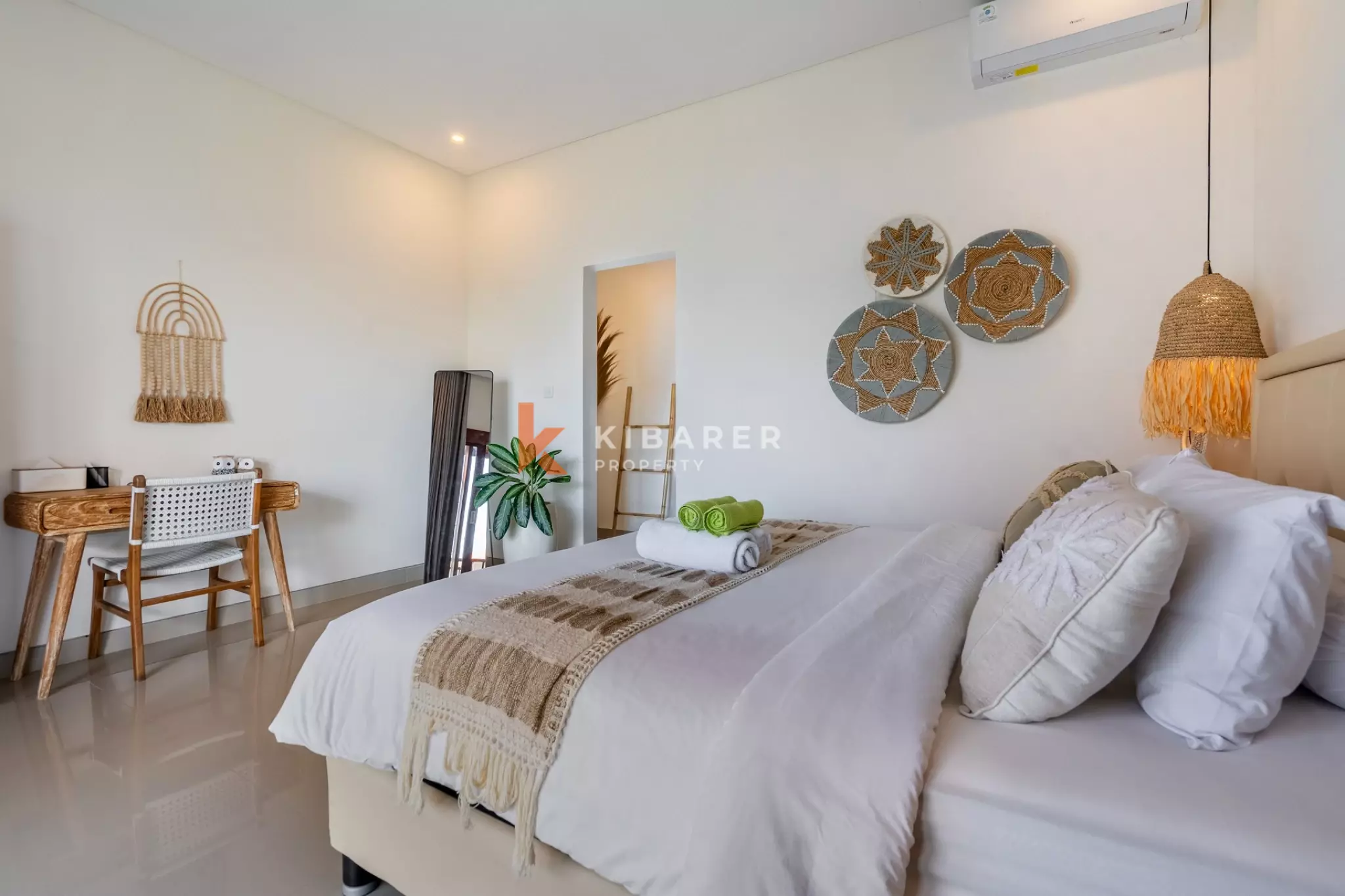 Boho-Chic Four-Bedrooms Enclosed Living Villa Steps from Echo Beach Canggu