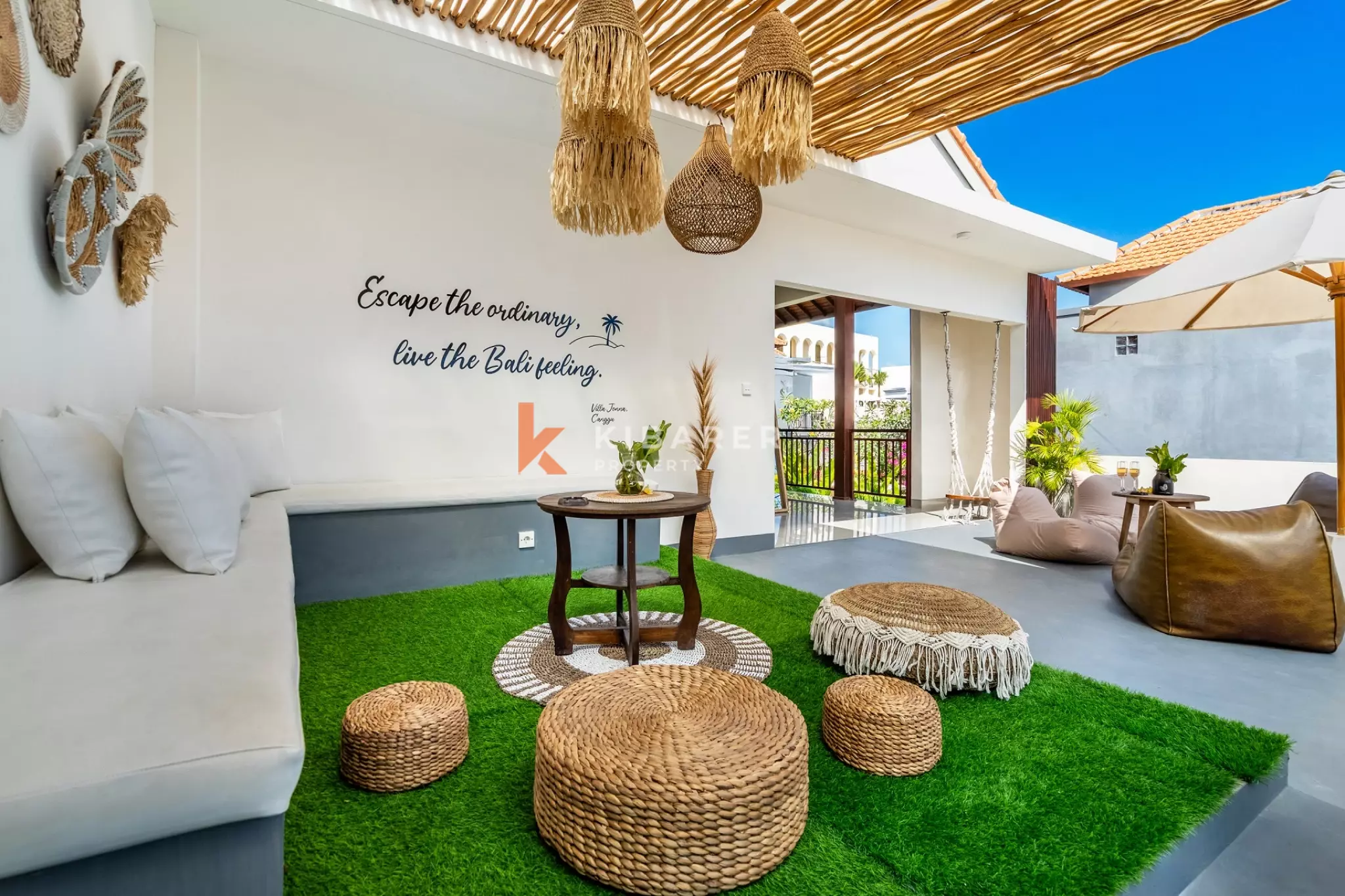 Boho-Chic Four-Bedrooms Enclosed Living Villa Steps from Echo Beach Canggu