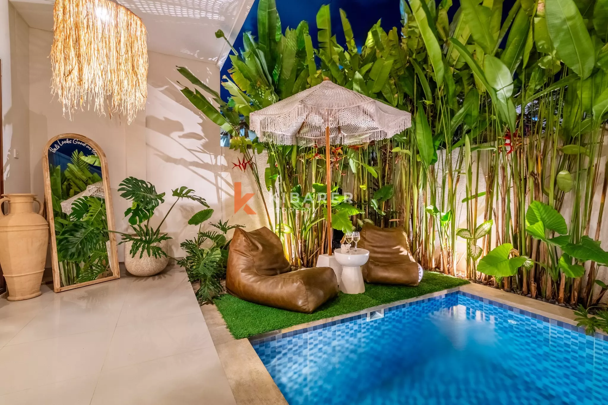 Boho-Chic Four-Bedrooms Enclosed Living Villa Steps from Echo Beach Canggu