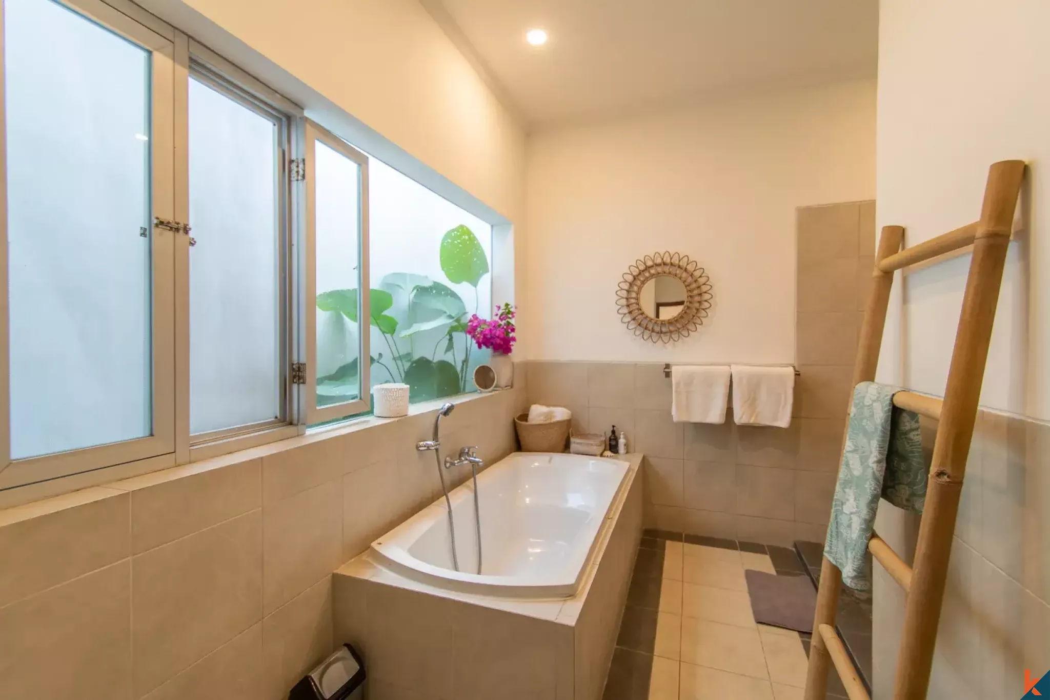 Charming Four Bedroom Stylish Traditional Leasehold Property in Berawa