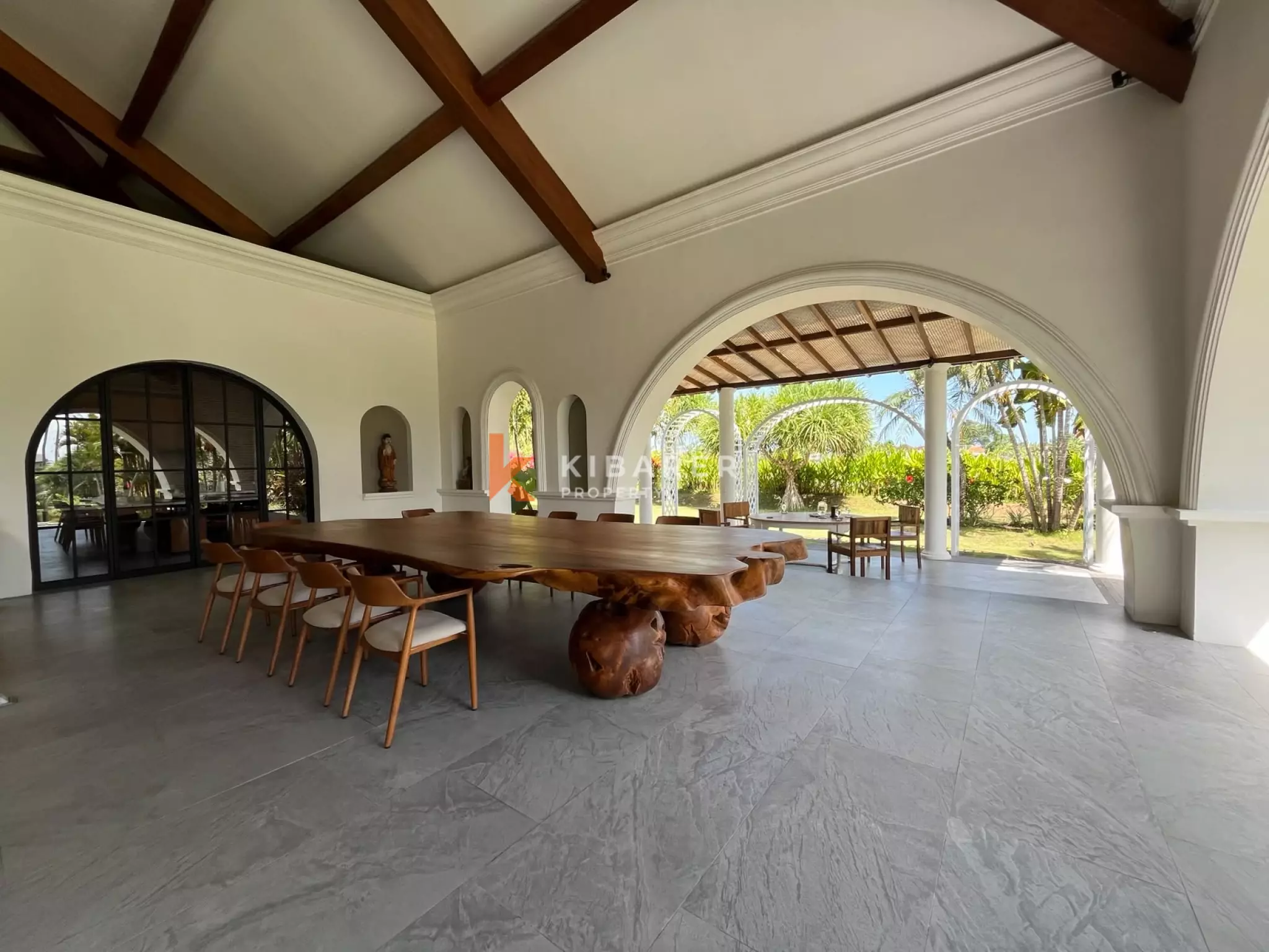 Luxury Three-Bedroom Sanctuary Estate in Kedungu Next to Mother Nature