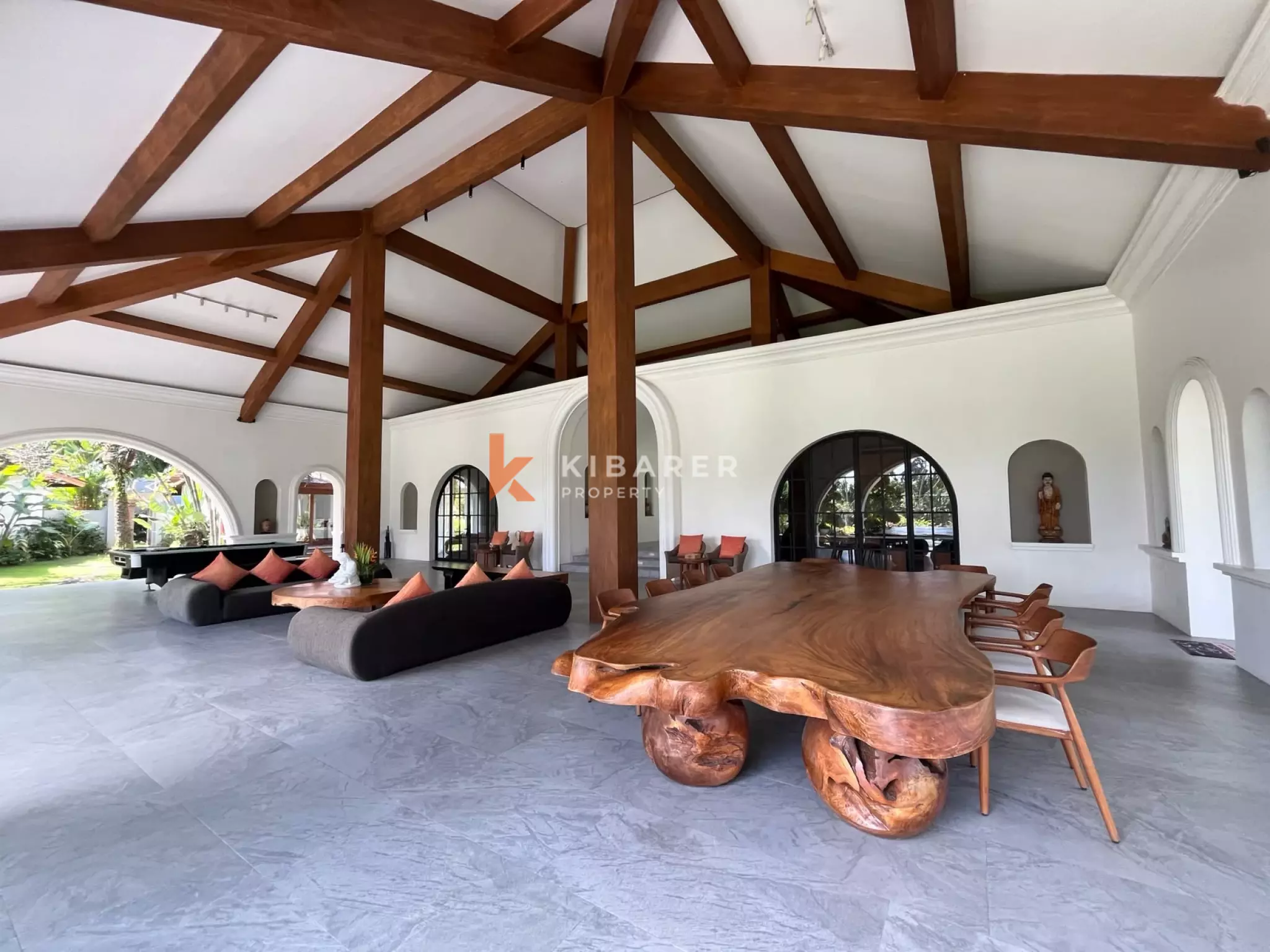 Luxury Three-Bedroom Sanctuary Estate in Kedungu Next to Mother Nature