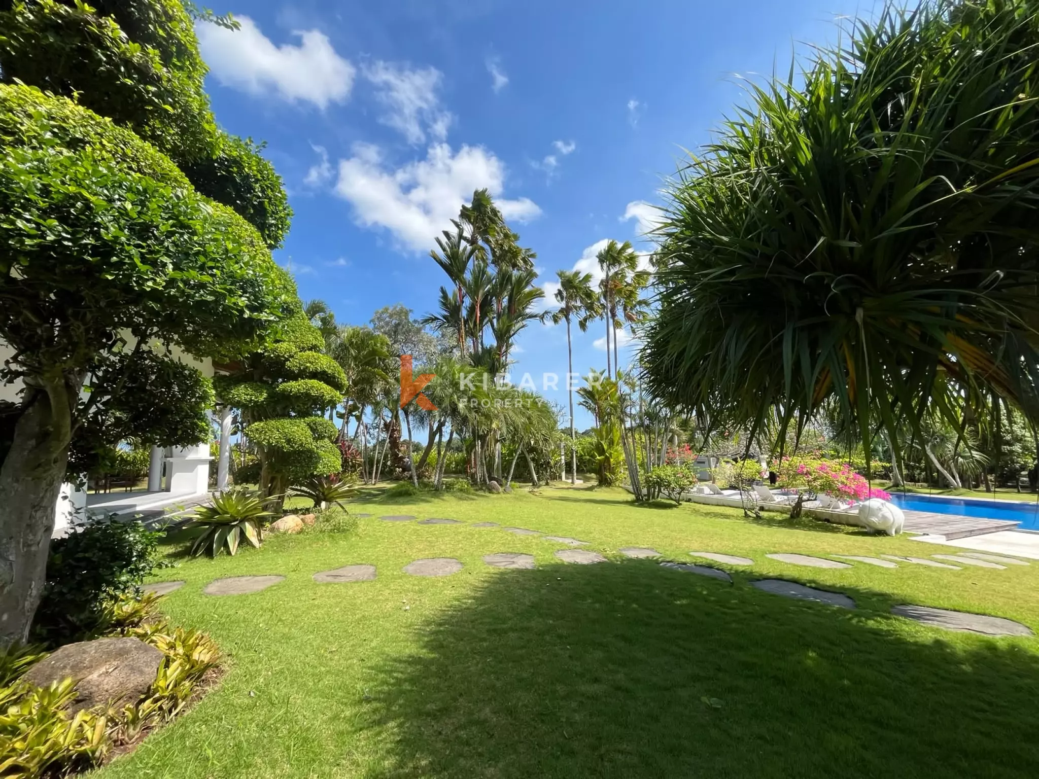 Luxury Three-Bedroom Sanctuary Estate in Kedungu Next to Mother Nature